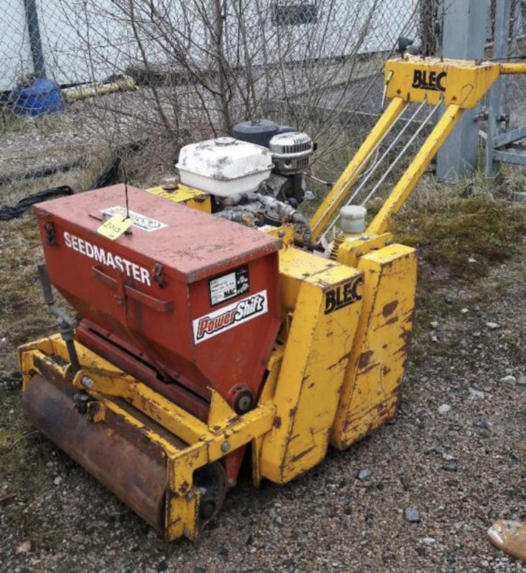 BLEC SEEDER HONDA PETROL ENGINE WITH COMACTION PLATE.LOCATION NORTHERN IRELAND. - Image 3 of 4