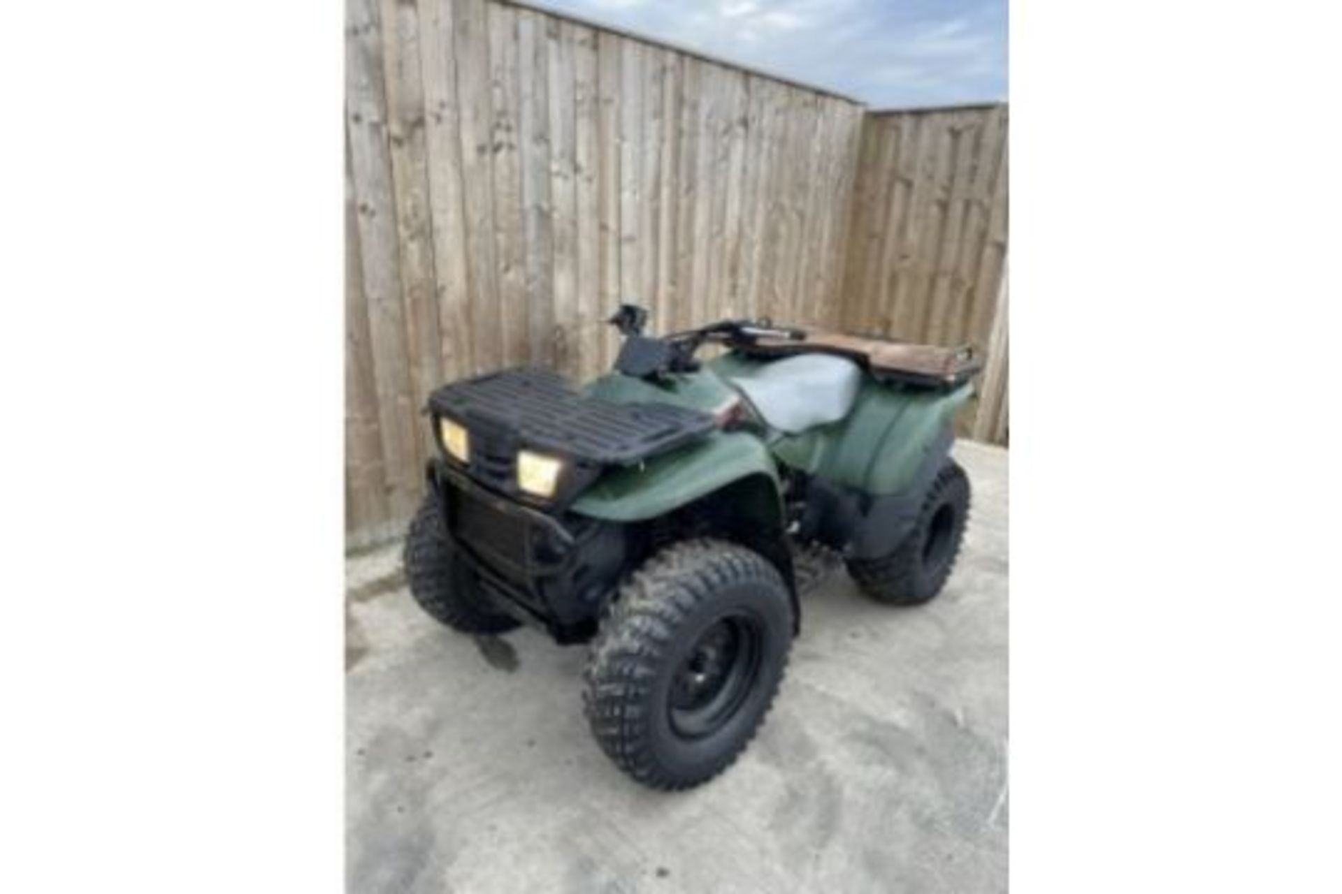 KAWASAKI KVF 400 4X4 FARM QUAD LOCATION NORTH YORKSHIRE. - Image 3 of 4