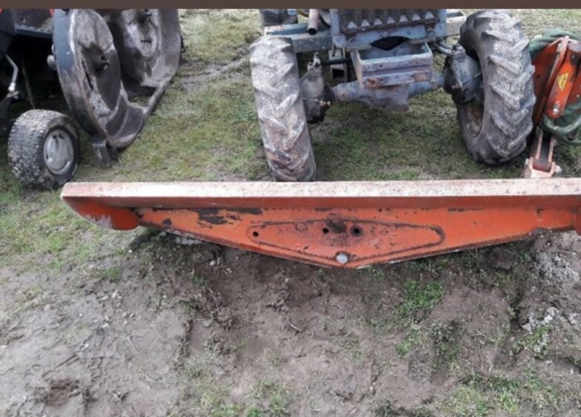 KUBOTA B600 4X4 TRACTOR WITH SNOW PLOUGH LOCATION NORTHERN IRELAND. - Image 6 of 8