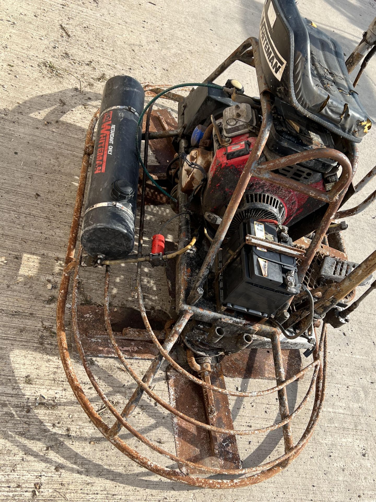 WHITEMAN MULTIQUIP RIDE ON CONCRETE POWER FLOAT SCREED *LOCATION NORTH YORKSHIRE* - Image 4 of 4