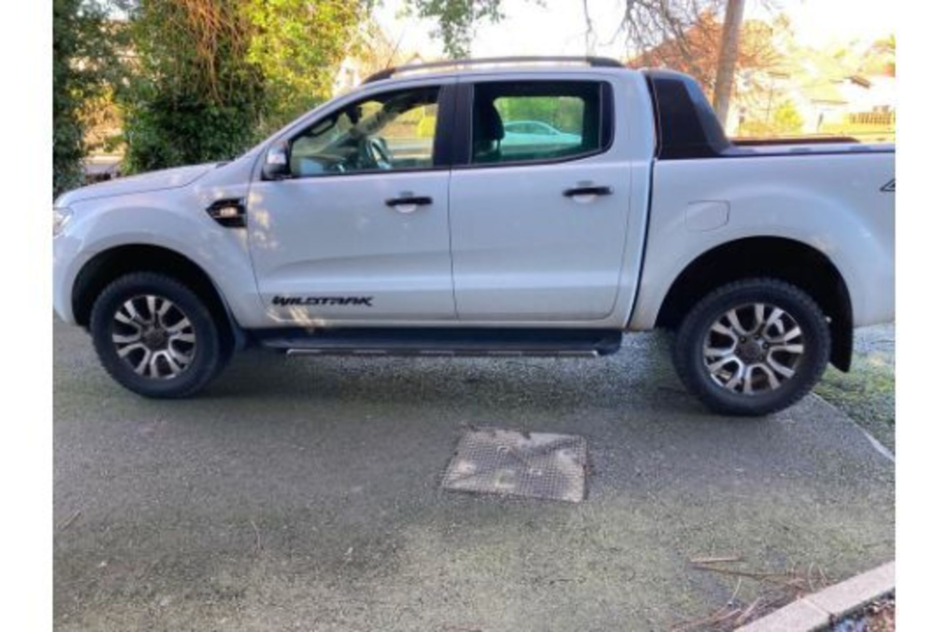 FORD RANGER WILDTRACK 2017ÿ 3.2 DIESEL 113000 MILES MOTD OCT 22.STARTS RUNS AND DRIVES.LOCATED IN - Image 9 of 16