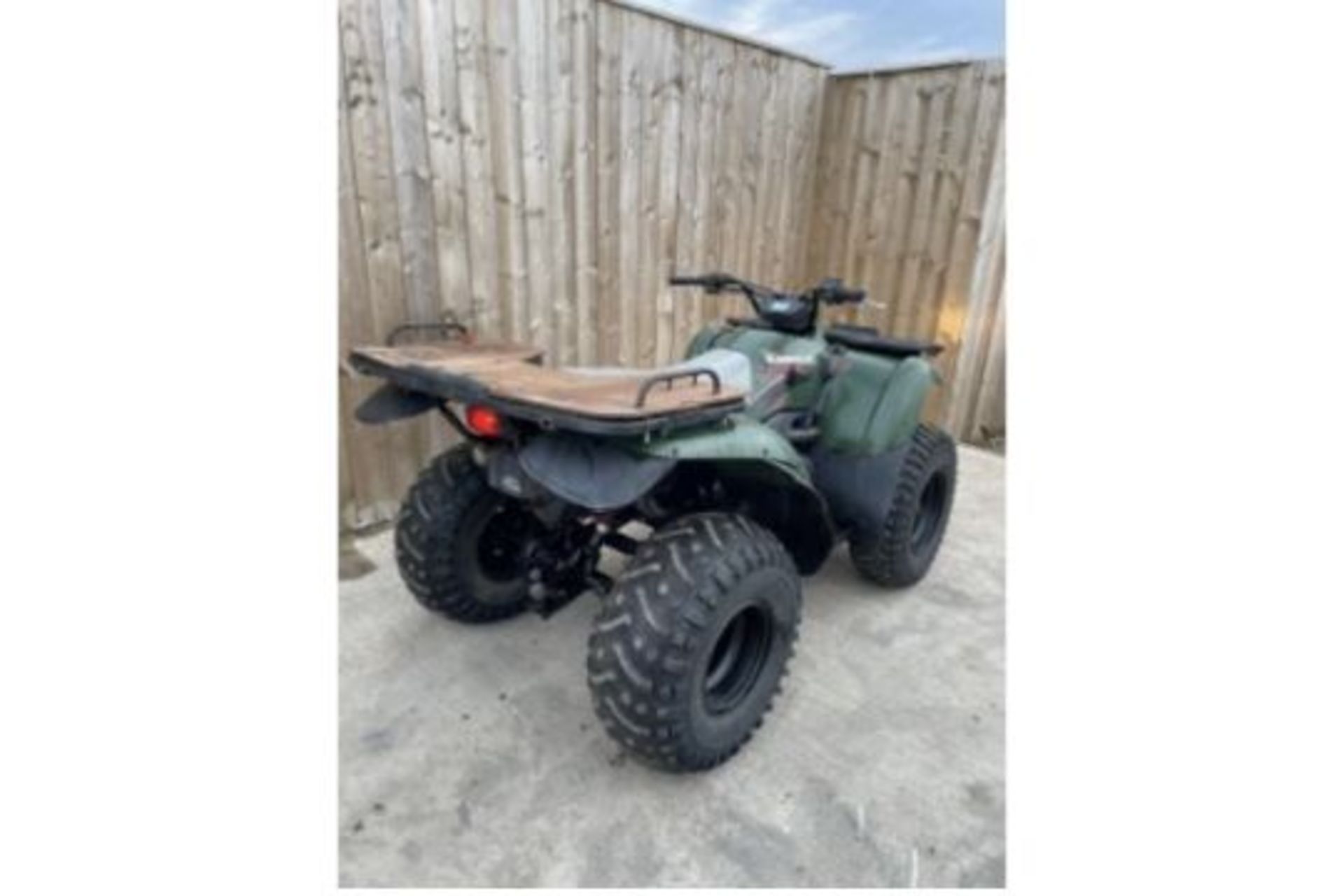 KAWASAKI KVF 400 4X4 FARM QUAD LOCATION NORTH YORKSHIRE. - Image 4 of 4