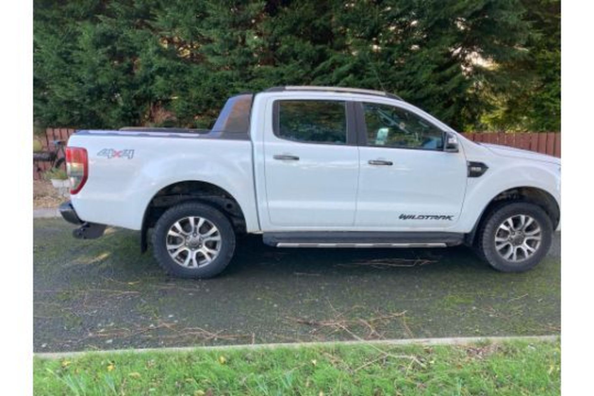 FORD RANGER WILDTRACK 2017ÿ 3.2 DIESEL 113000 MILES MOTD OCT 22.STARTS RUNS AND DRIVES.LOCATED IN - Image 3 of 16