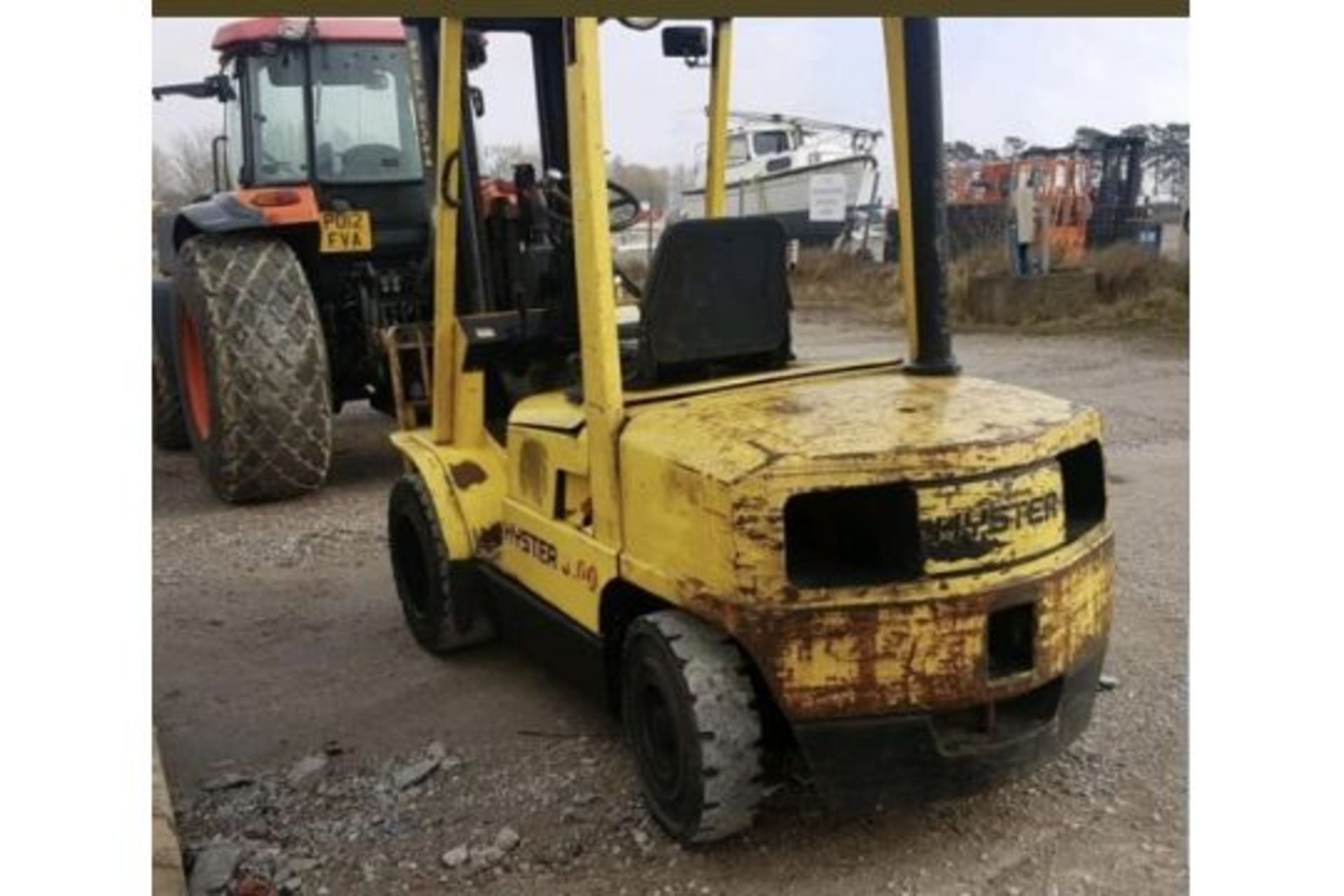 HYSTER MODEL 3.00 DIESEL FORKLIFT STARTS RUNS AND LIFTS PLUS  VAT LOCATED IN NORTHERN IRELAND. - Image 5 of 7