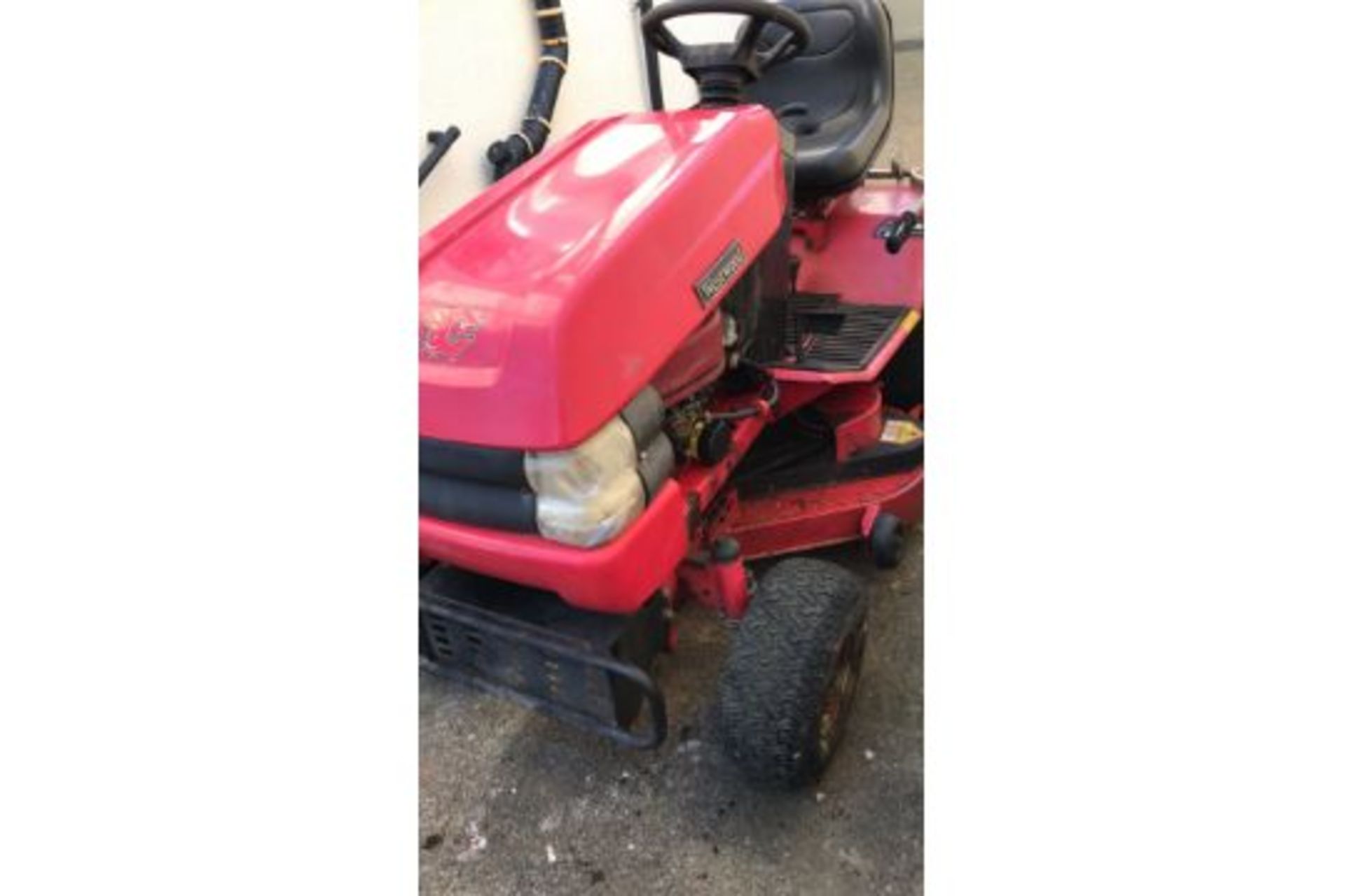 WESTWOOD S1300 RIDE ON MOWER LOCATED IN NORTRHERN IRELAND. - Image 3 of 6