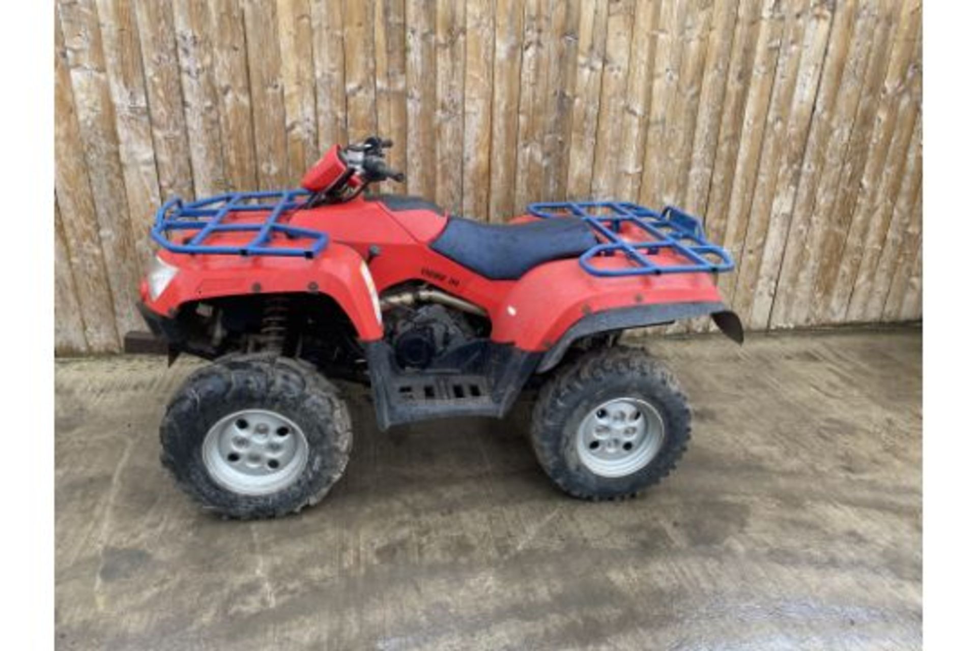 AGRI CAT 400 FARM QUAD ATV  400CC  STARTS RUNS & DRIVES  4X4  PLUS VAT  LOCATION NORTH YORKSHIRE - Image 4 of 5