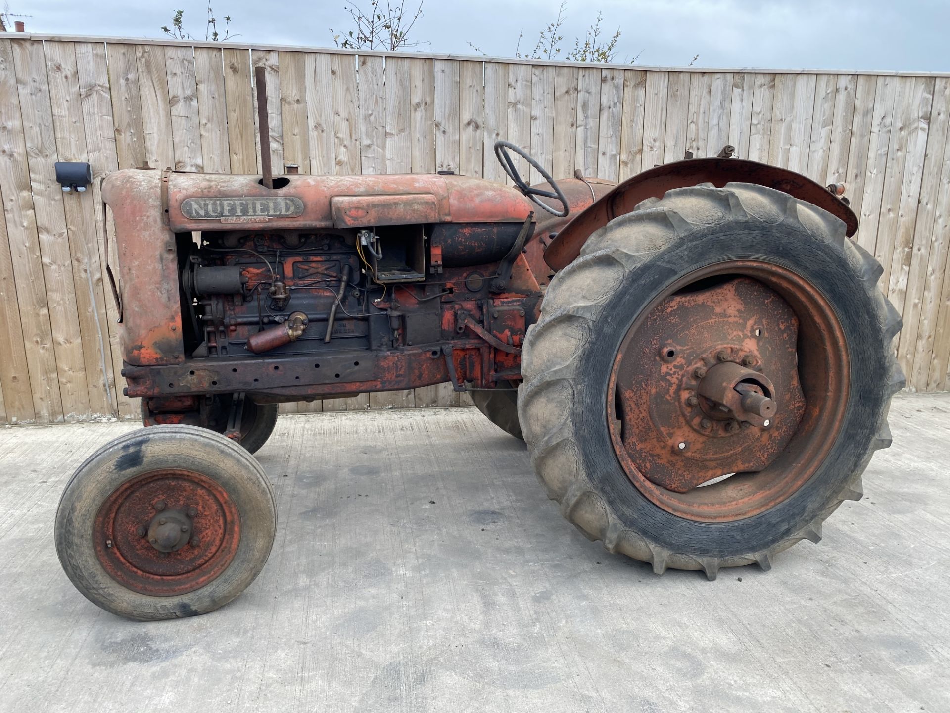 NUFFIELD VINTAGE TRACTOR *LOCATION NORTH YORKSHIRE* - Image 6 of 7