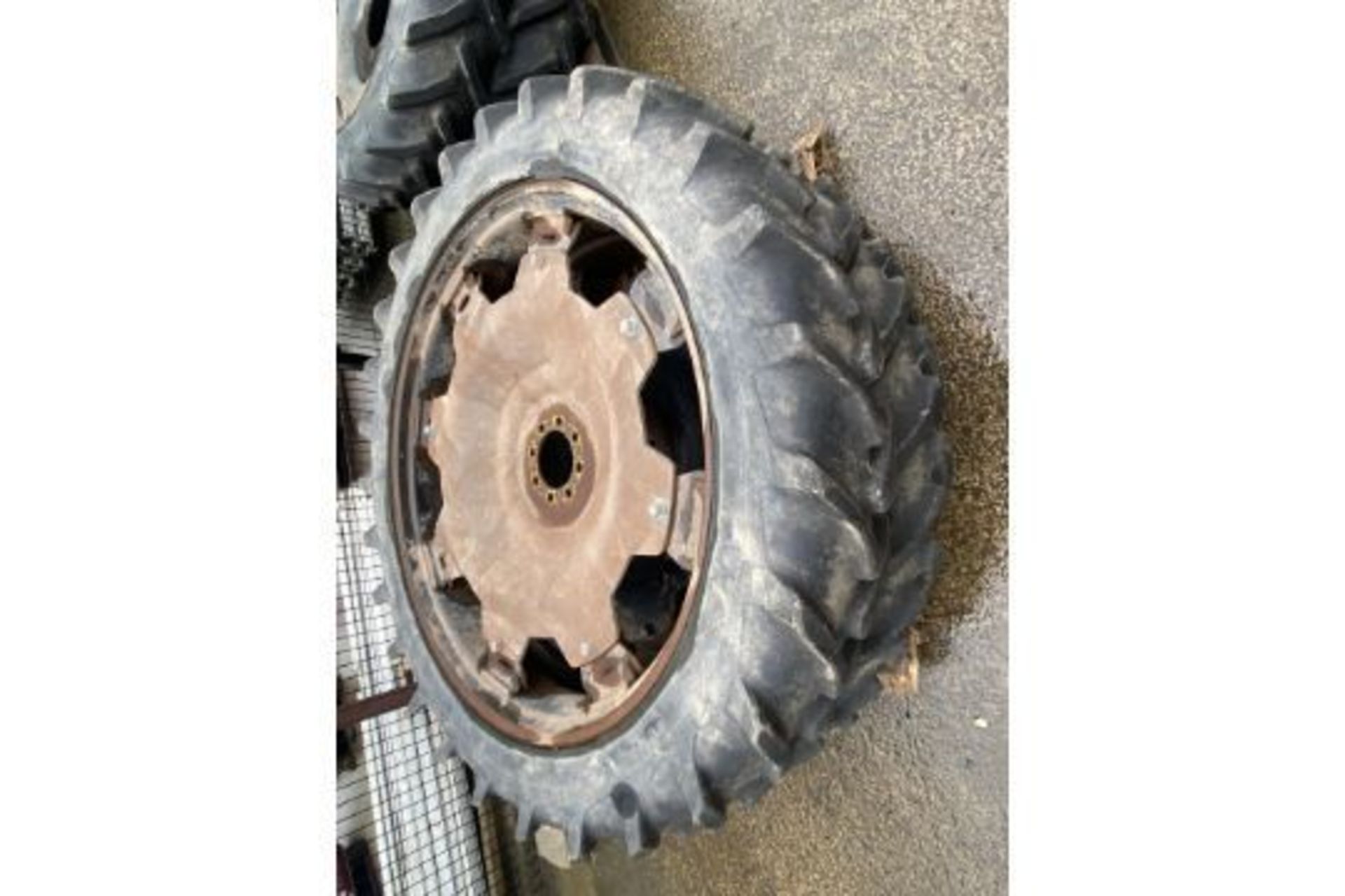 JOHN DEERE NARROW WHEELS  FRONT AND BACK  LOCATED IN NORTHERN IRELAND - Image 3 of 3