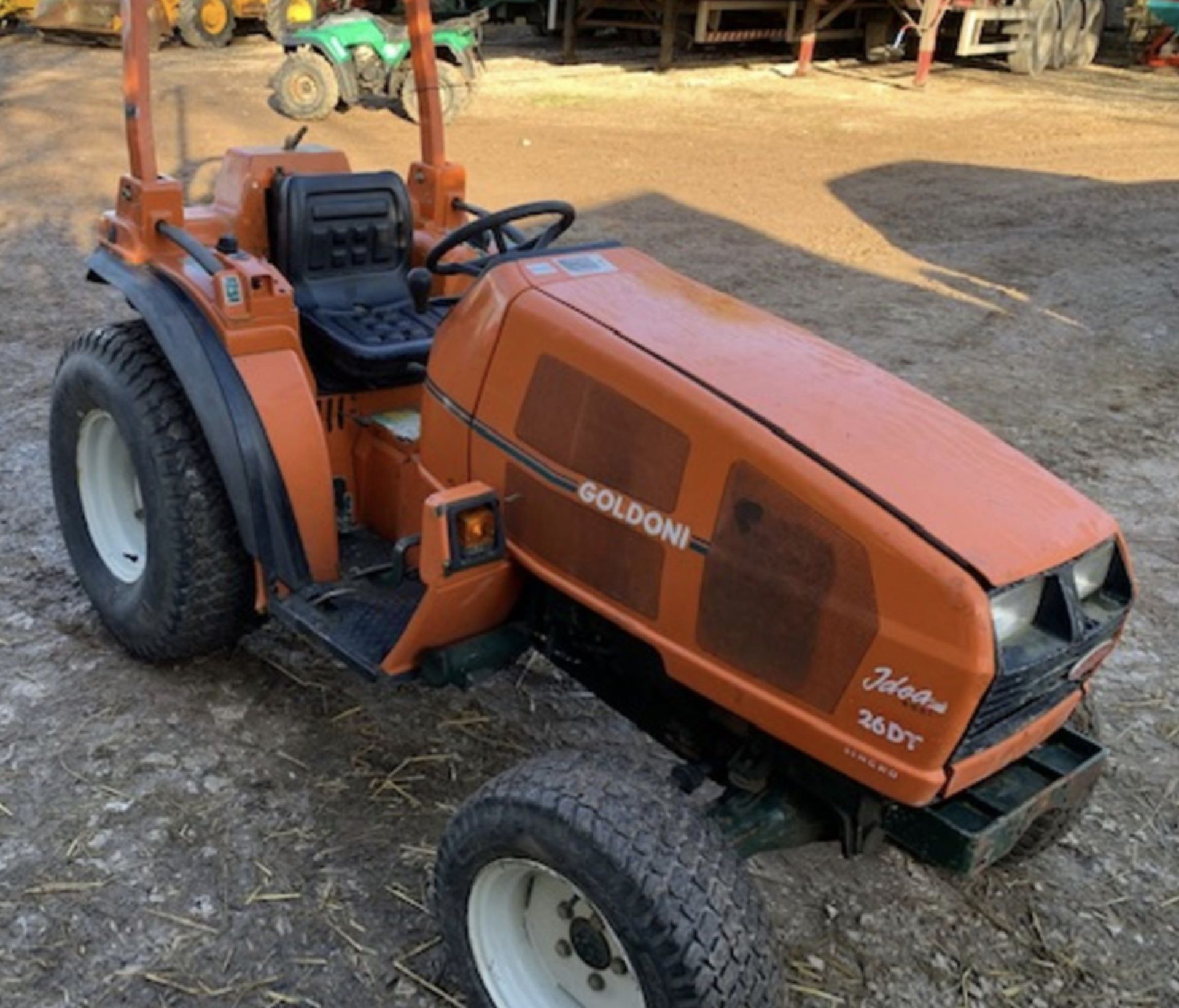 JAH GOLDONI 26HP COMPACT TRACTOR # PTO  3 POINT LINKAGE NO VAT STARTS RUNS & DRIVES  PERKINS - Image 5 of 6