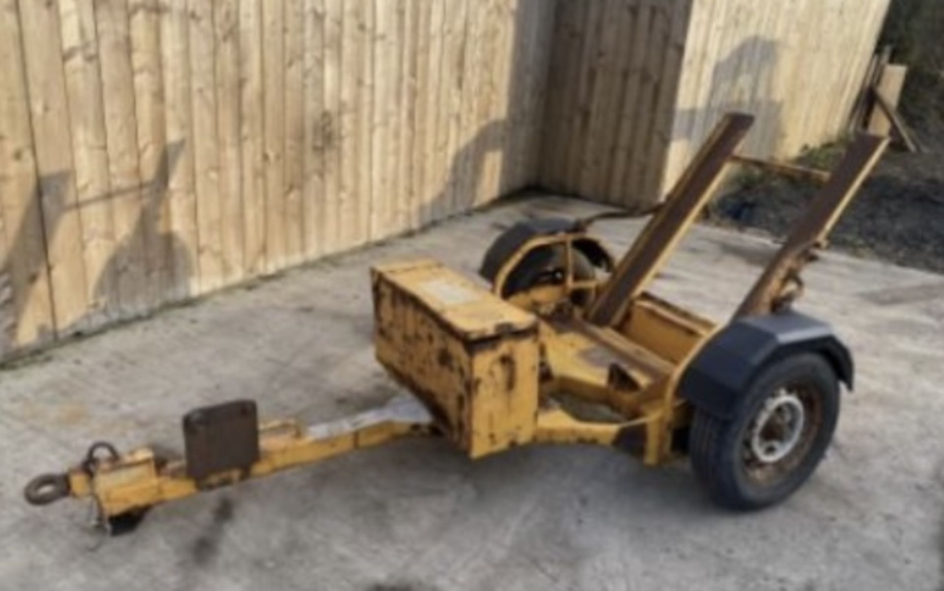 ROLLER TRAILER FOR VIBRATING ROLLER.PLUS VAT LOCATED IN NORTH YORKSHIRE.