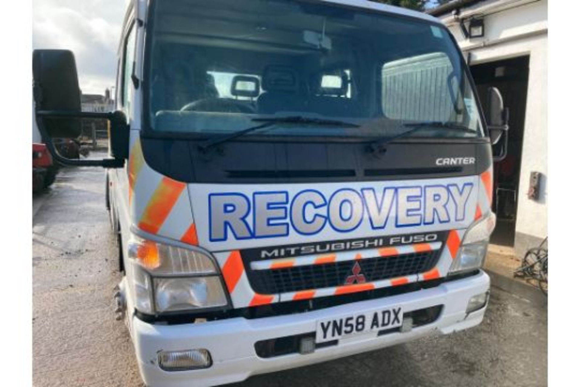 2008 MITSUBISHI FUSO CANTER 7C15d-39 LWB RECOVERY LORRY SPEC LIFT DFR: 24/09/08 ODO:73000 MILES. - Image 5 of 13