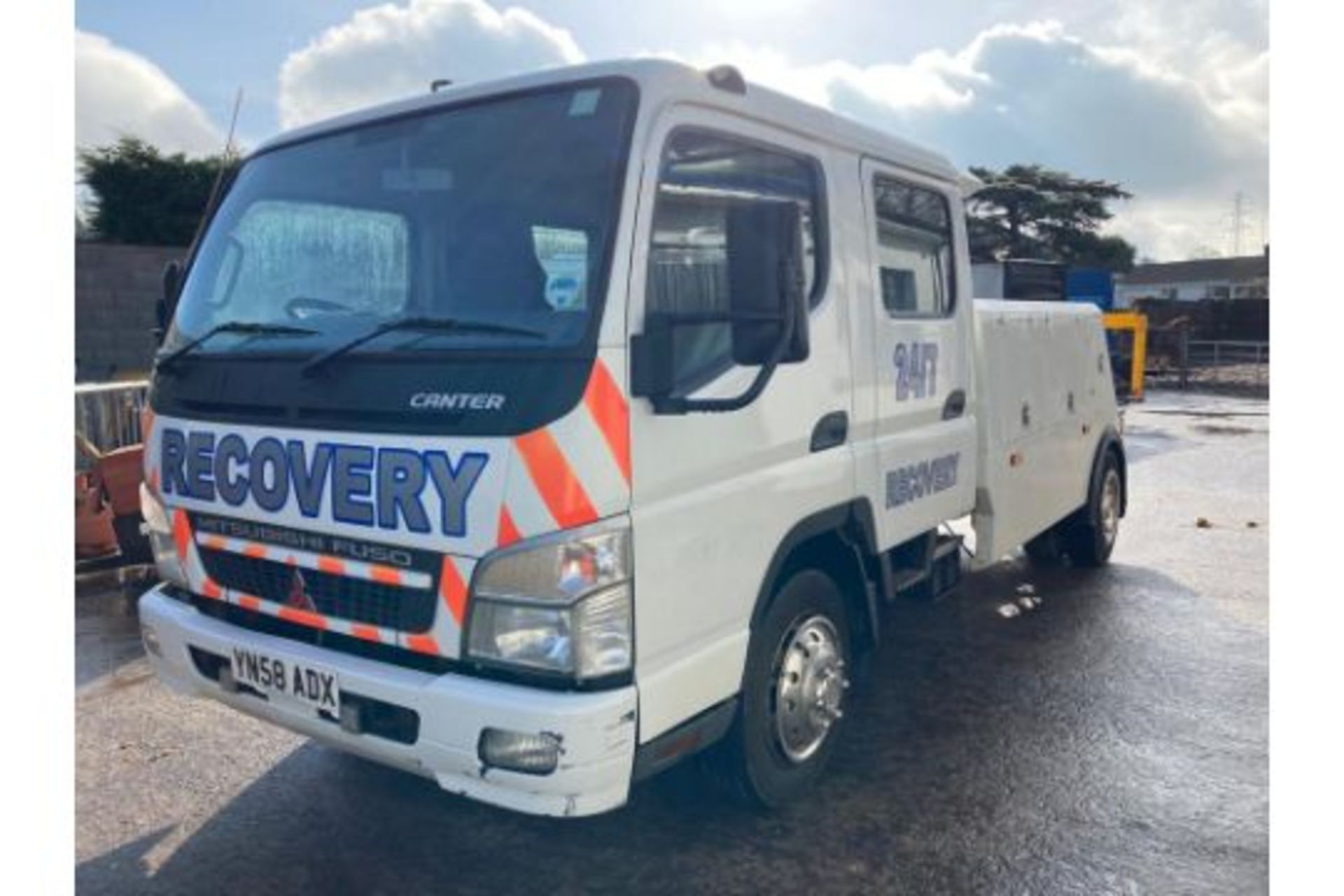 2008 MITSUBISHI FUSO CANTER 7C15d-39 LWB RECOVERY LORRY SPEC LIFT DFR: 24/09/08 ODO:73000 MILES. - Image 4 of 13