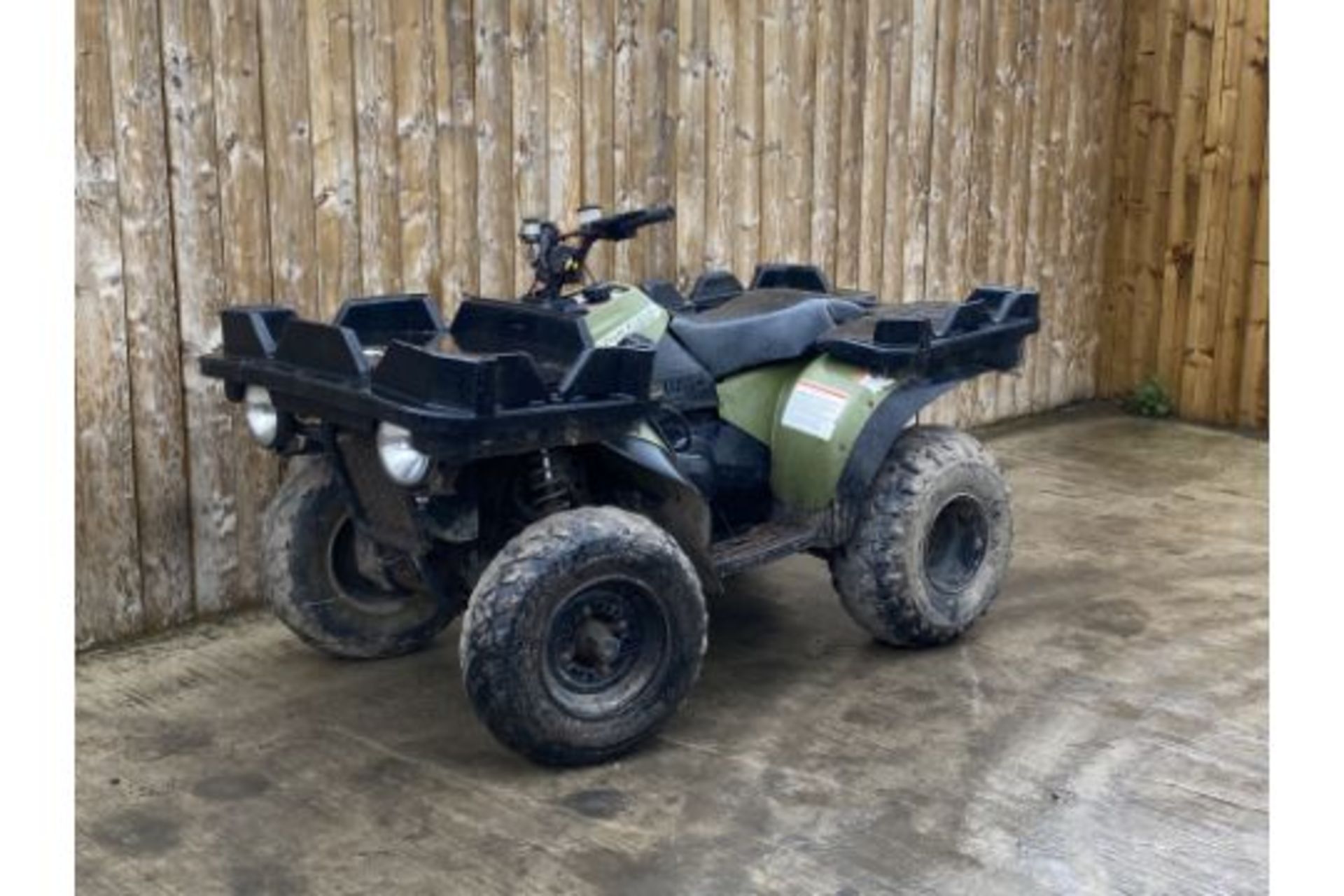 POLARIS D-BAT DIESEL FARM QUAD ATV 4X4  STARTS RUNS AND DRIVES. PLUS VAT LOCATED IN NORTH - Image 2 of 3