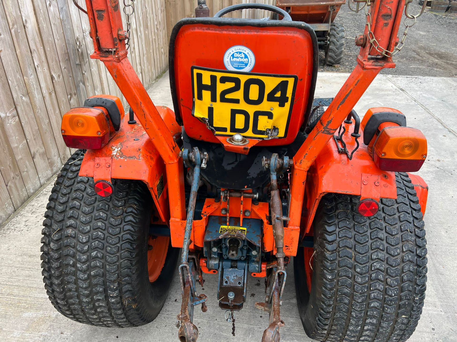 KUBOTA 4X4 COMACT TRACTOR MOWER.LOCATION NORTH YORKSHIRE. - Image 2 of 8