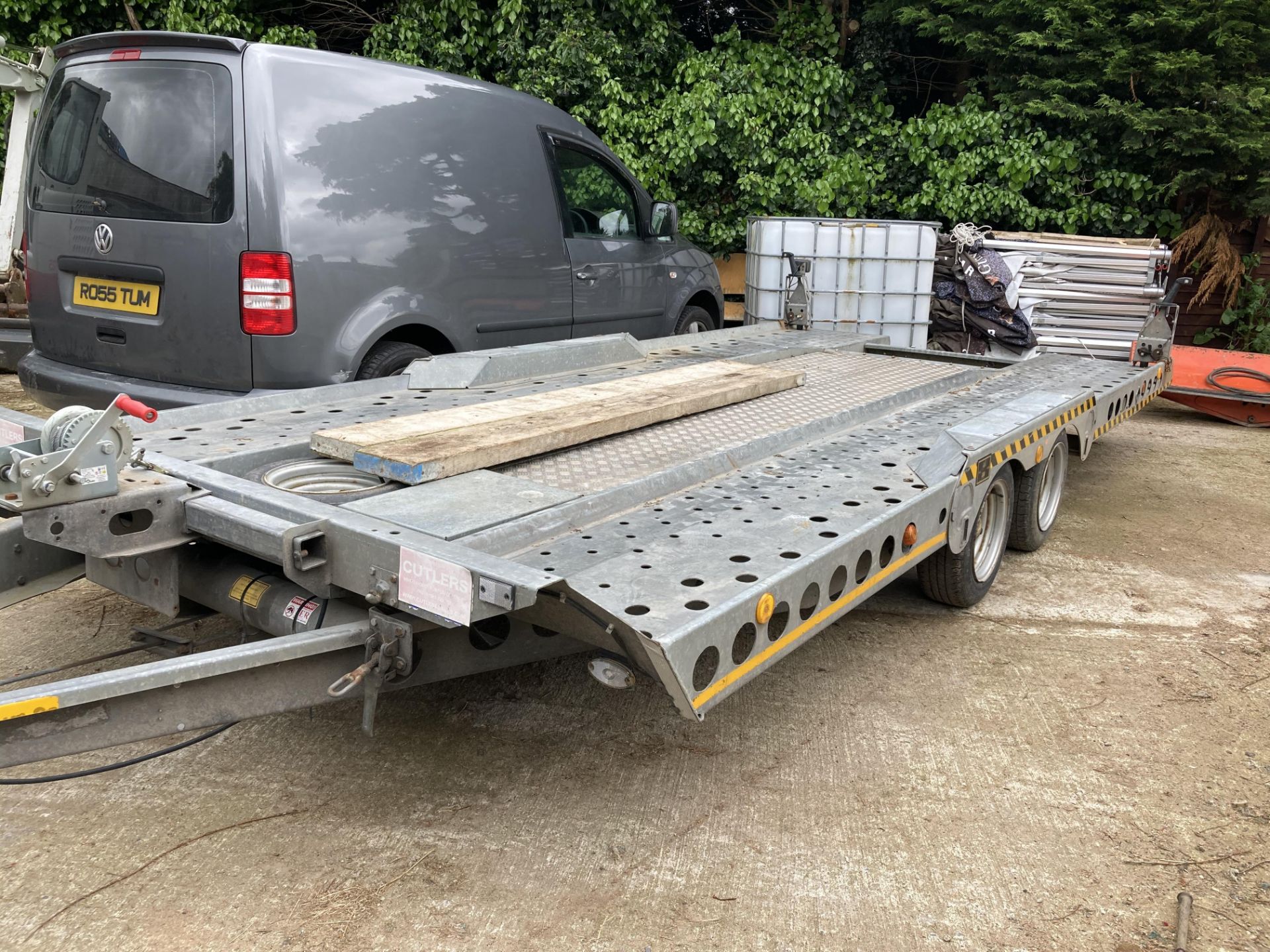 IFOR WILLIAMS 17 FEET CAR TRANSPORTER TRAILER.LOCATED IN NORTHERN IRELAND.