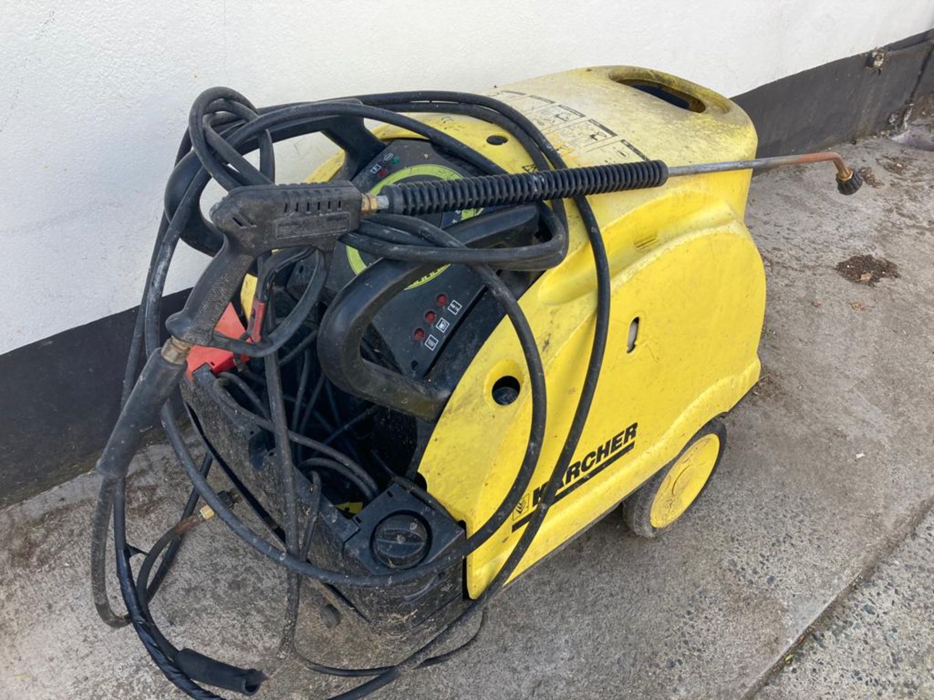 KARCHER DIESEL HOT AND COLD POWER WASHER LOCATION NORTHERN IREALND - Image 2 of 3