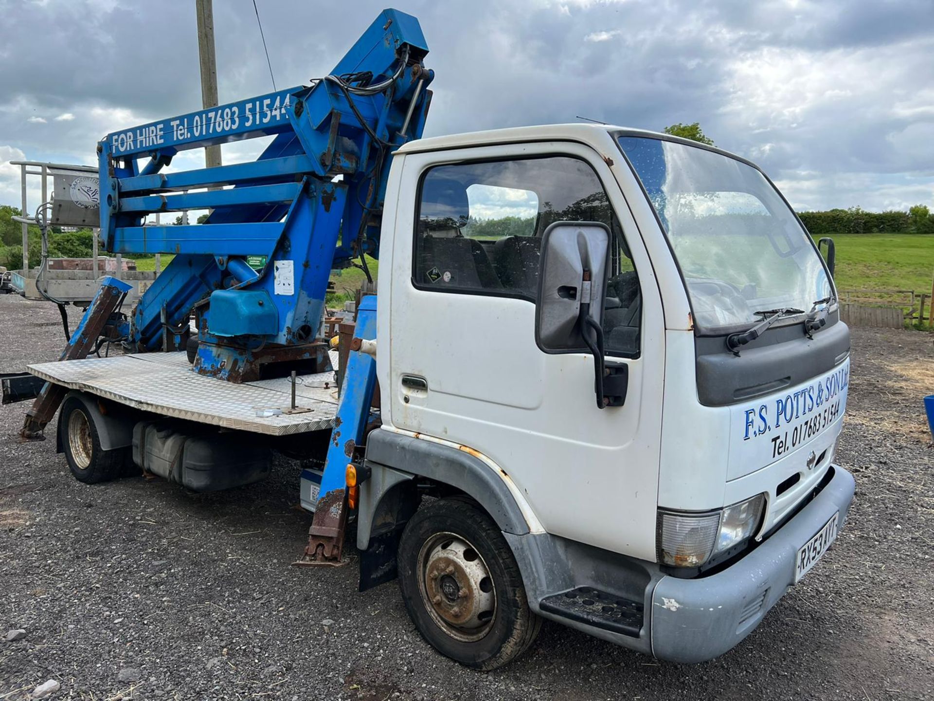 MITSUBISHI CANTER CHERRY PICKER LOCATION NORTH YORKSHIRE. - Image 5 of 6