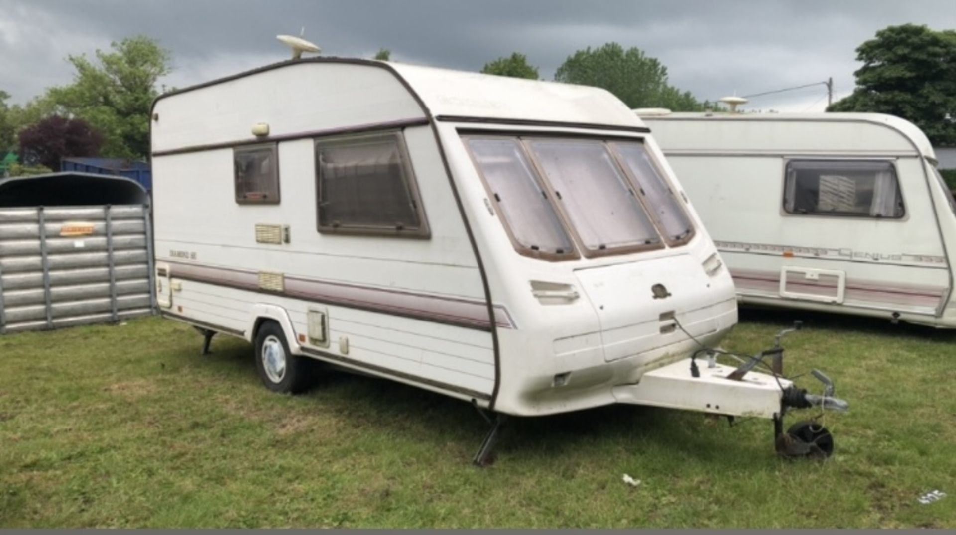 ECCLES DIAMOND SE 2 BERTH CARAVAN LOCATION NORTH YORKSHIRE. - Image 4 of 7