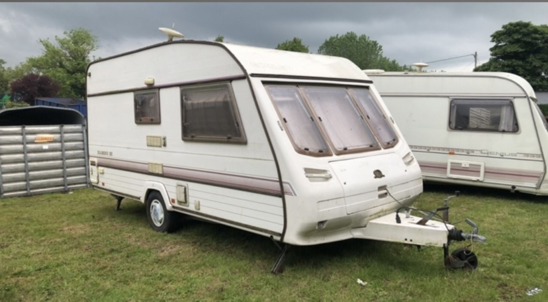 ECCLES DIAMOND SE 2 BERTH CARAVAN LOCATION NORTH YORKSHIRE. - Image 6 of 7