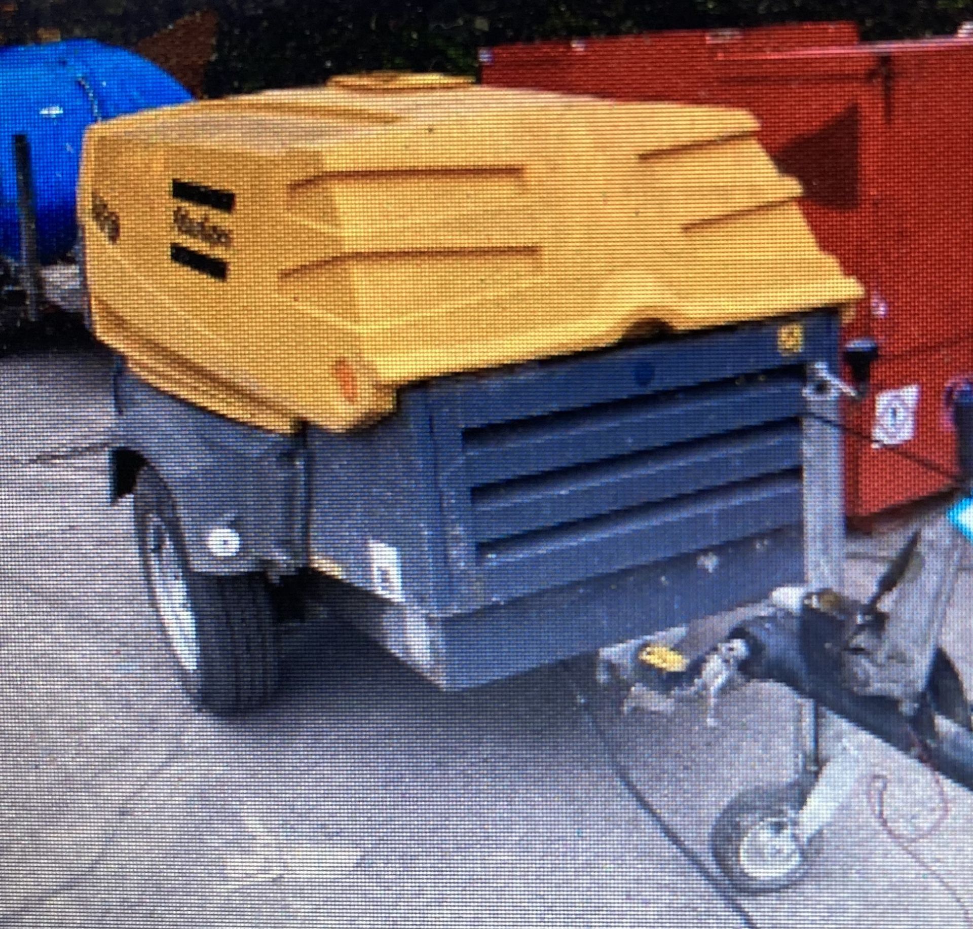 ATLAS COPCO TWO TOOL COMPRESSOR 2015 LOCATION NORTH YORKSHIRE. - Image 2 of 4