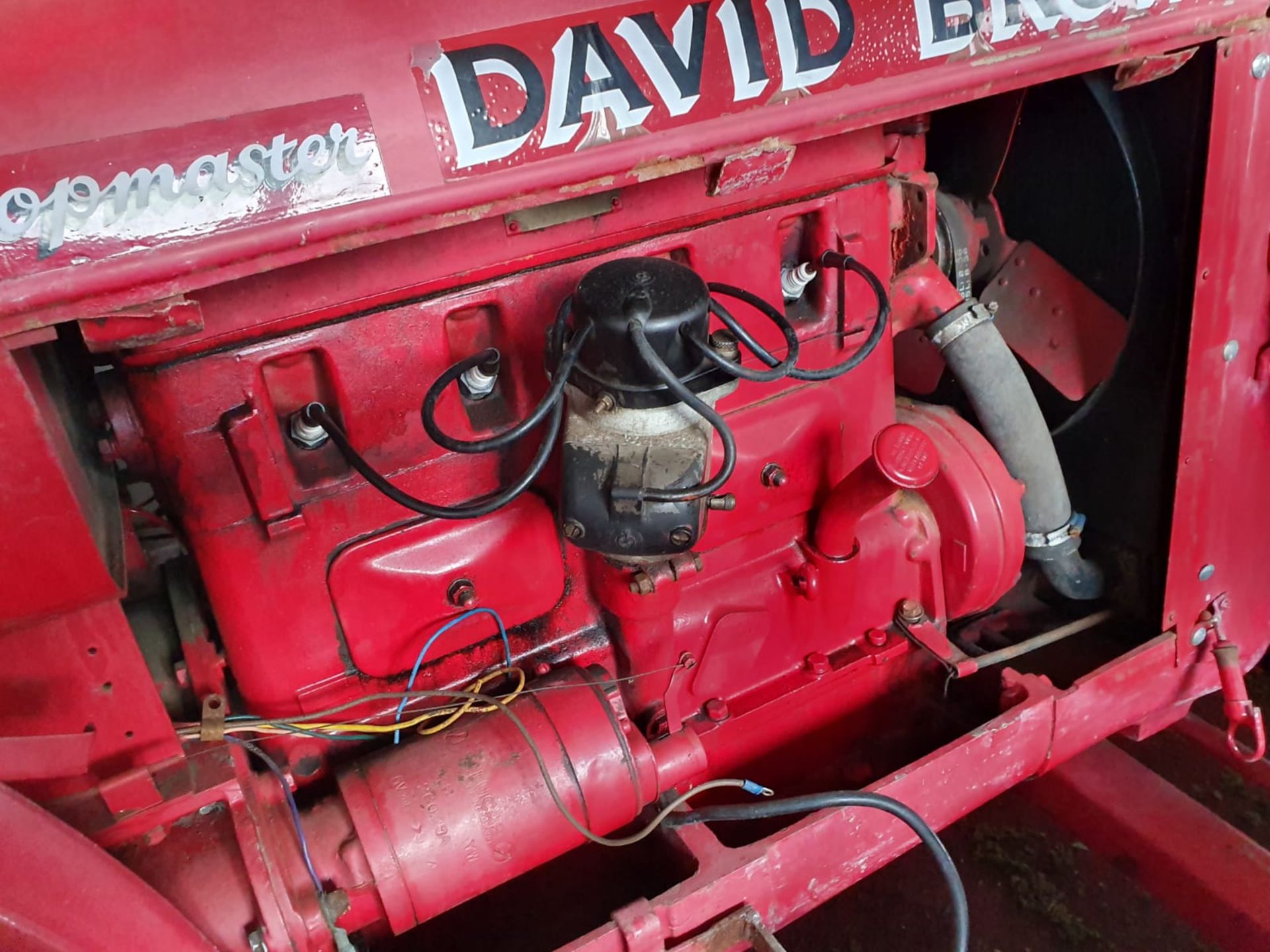 DAVID BROWN CROPMASTER VINTAGE TRACTOR - Image 9 of 14