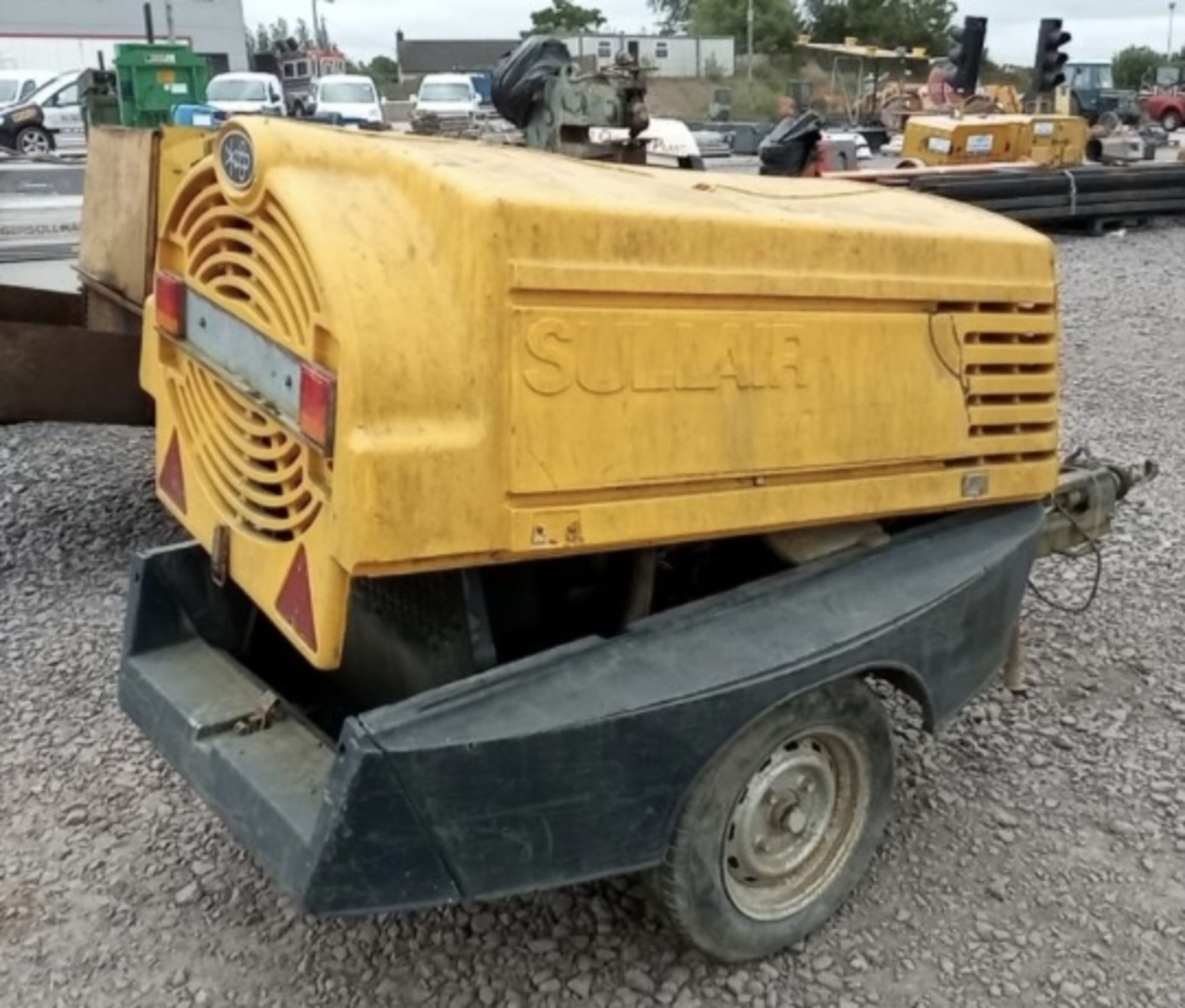 SULLIAR 48K SINGLE AXLE DIESEL COMPRESSOR.LOCATION NORTHERN IRELAND. - Image 2 of 4