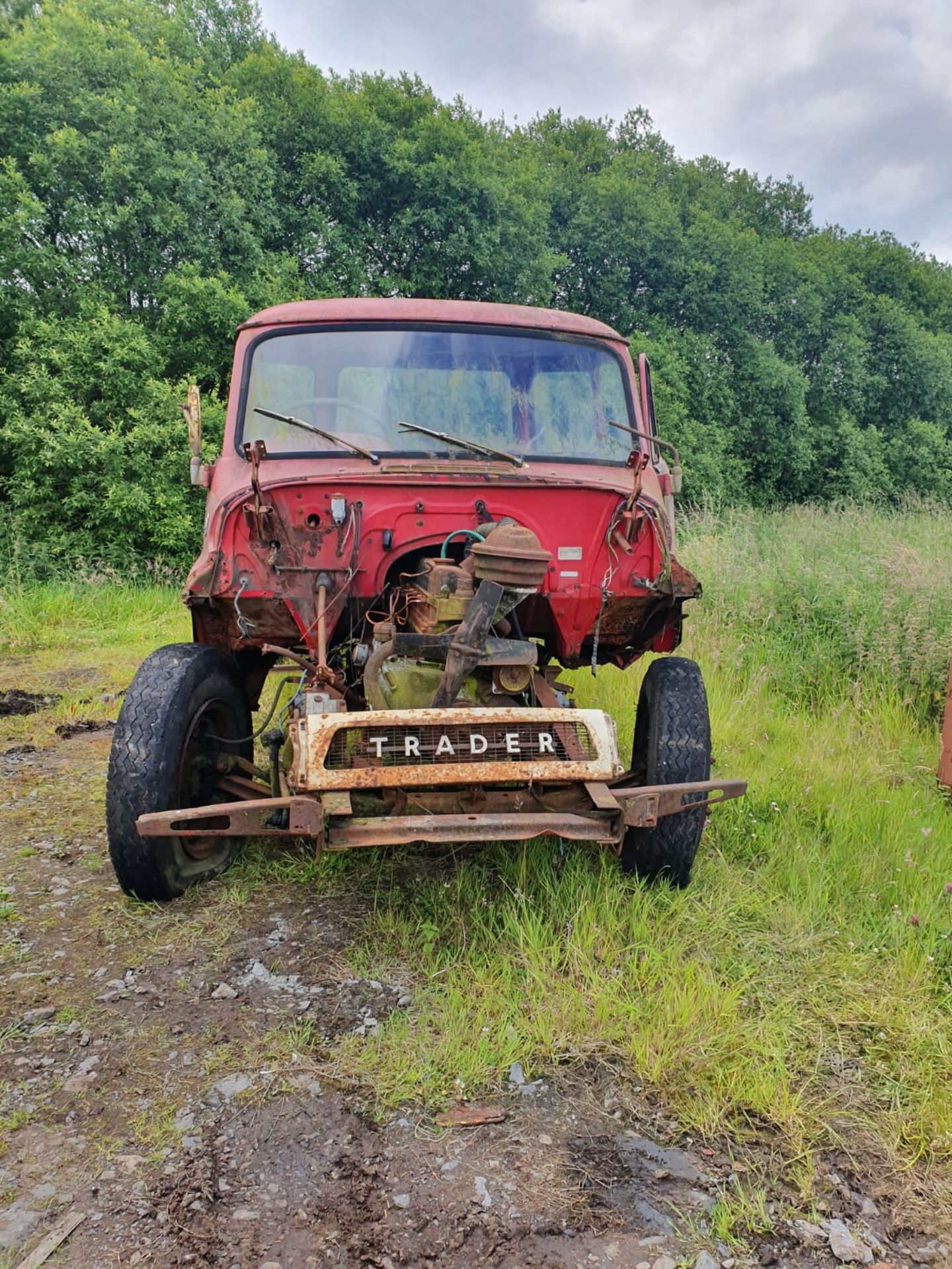 1954 THAMES TRADER CHASSIS CAB - Image 8 of 12