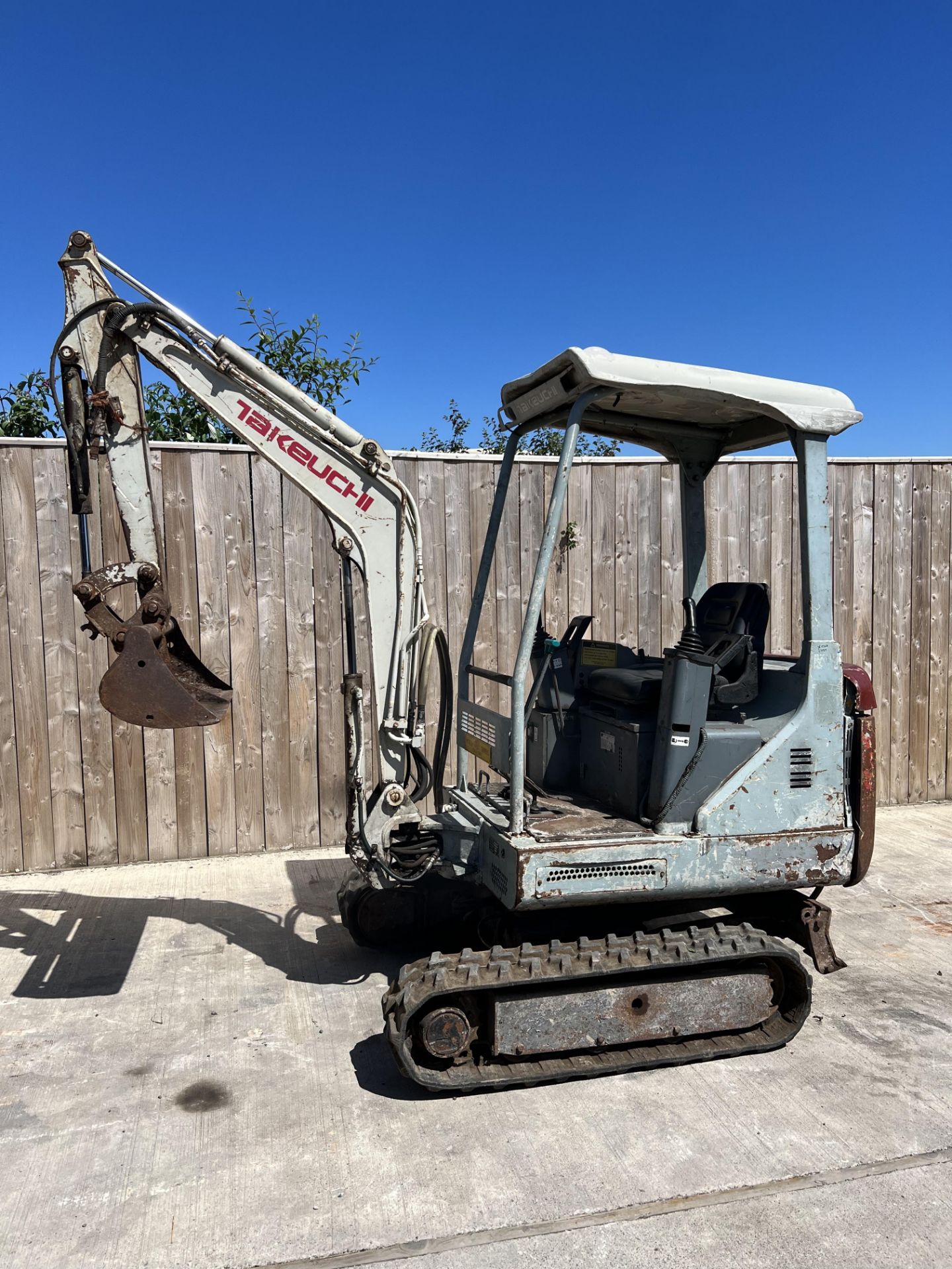 TAKEUCHI TB015 1.5 TON MINI DIGGER *LOCATION NORTH YORKSHIRE* - Image 3 of 8