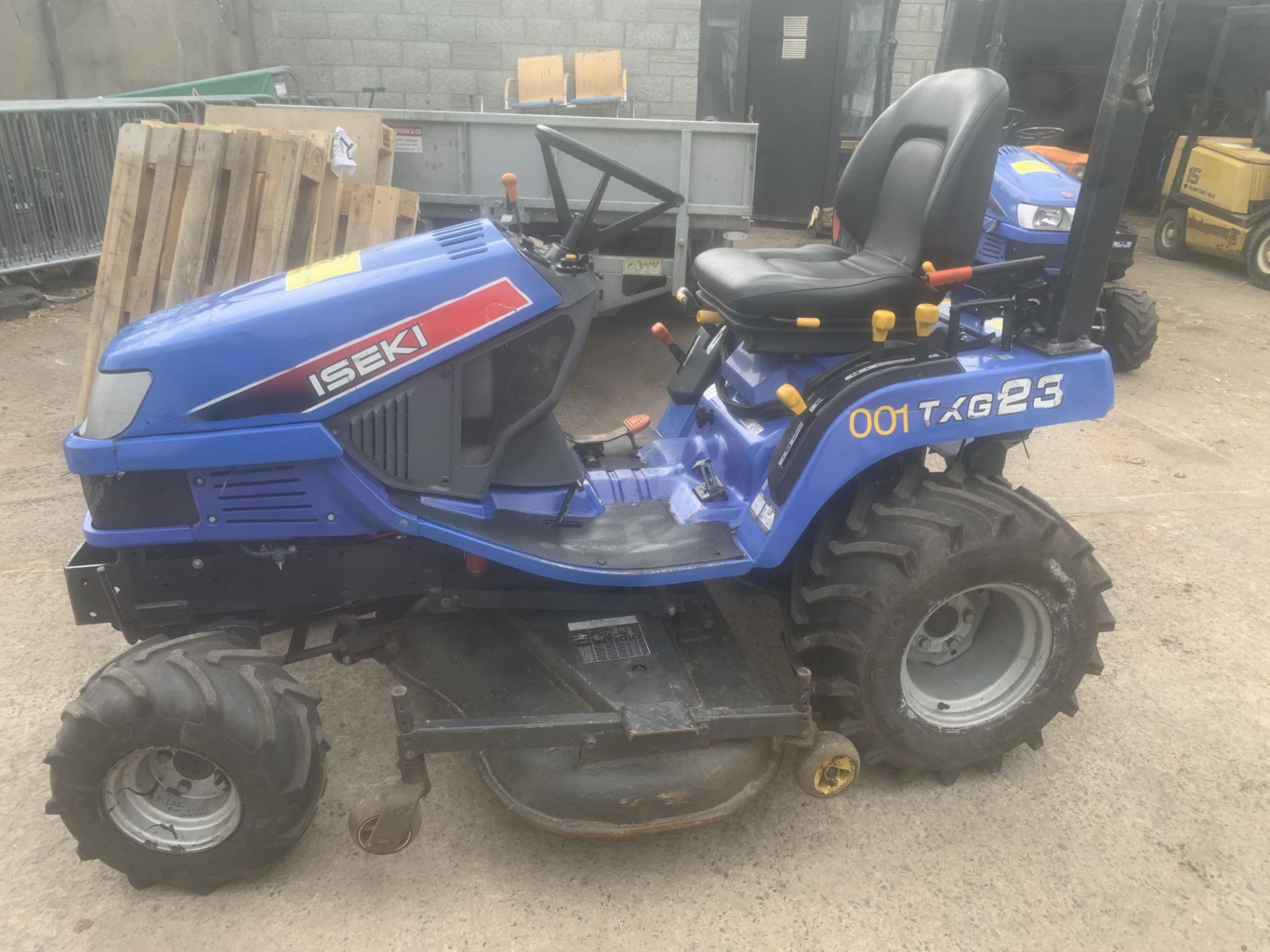 ISEKI TXG 23 4X4 COMPACT TRACTOR MOWER .LOCATION NORTHERN IRELAND.