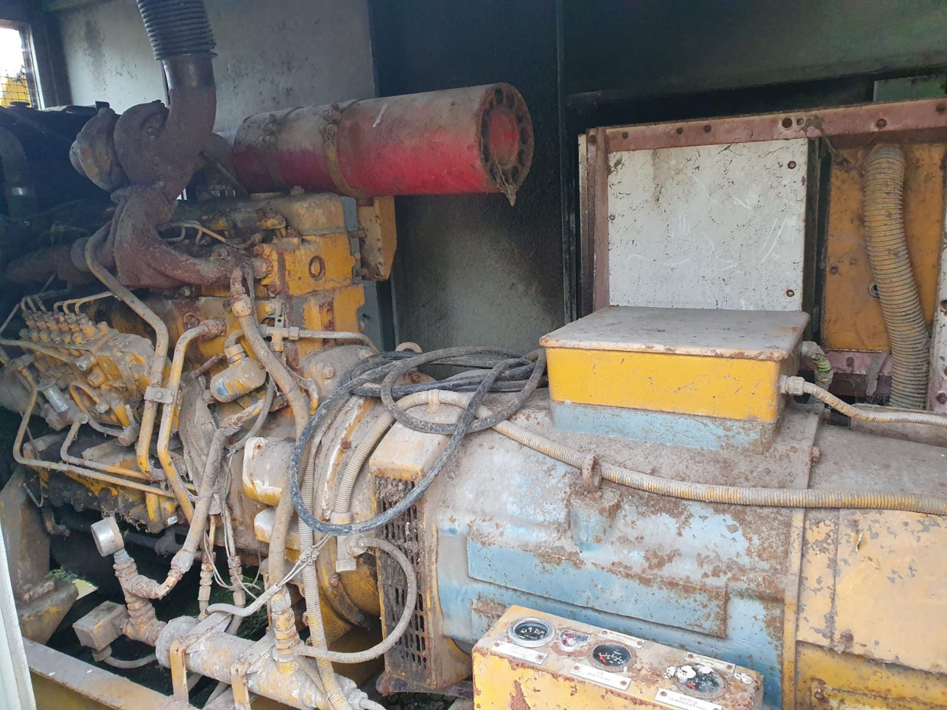 VOLVO 6 CYLINDER 180KVA GENERATOR - Image 2 of 6