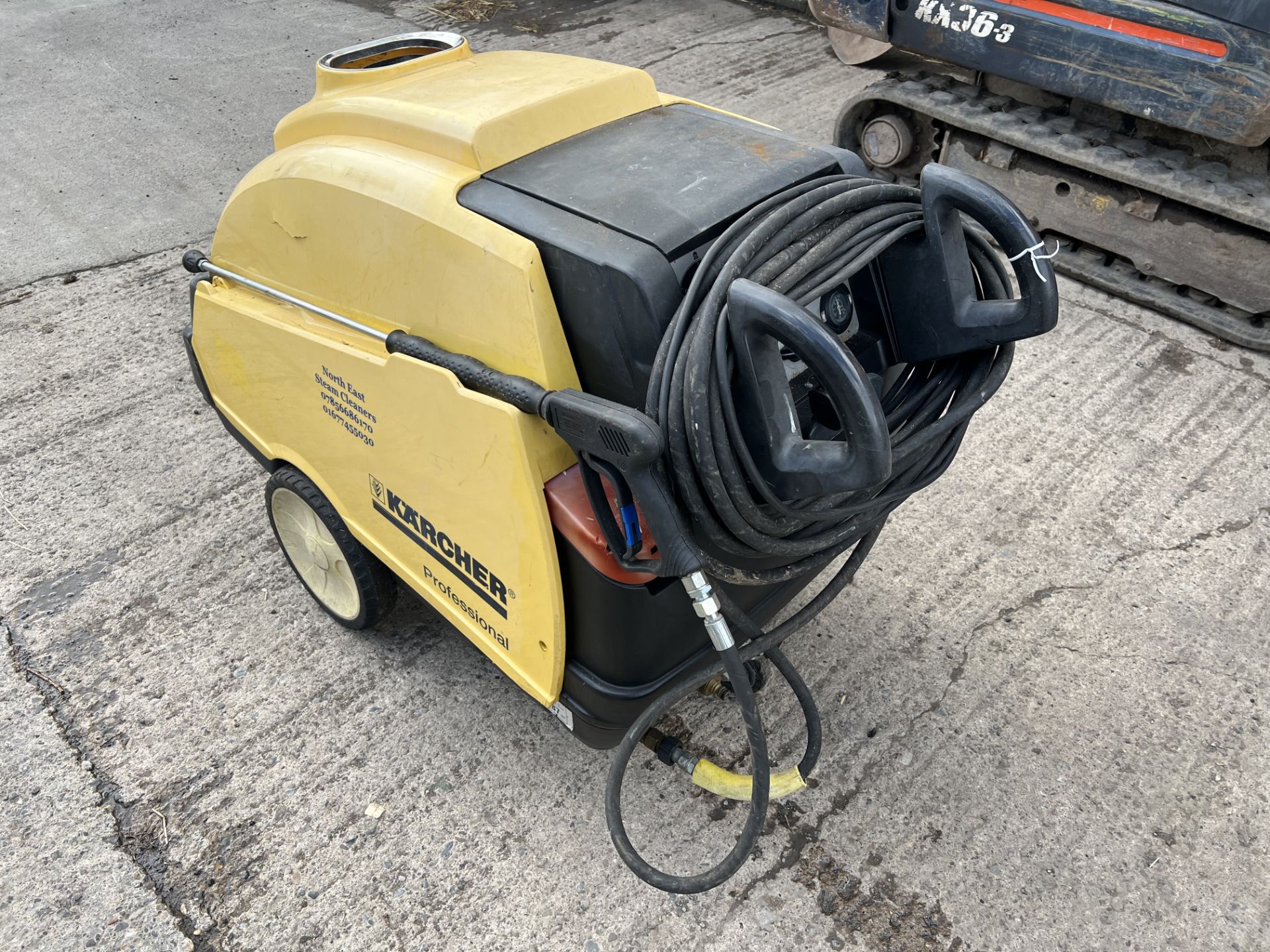 KARCHER HDS DIESEL STEAM CLEANER JET PRESSURE WASHHER *LOCATION NORTH YORKSHIRE * - Image 3 of 4