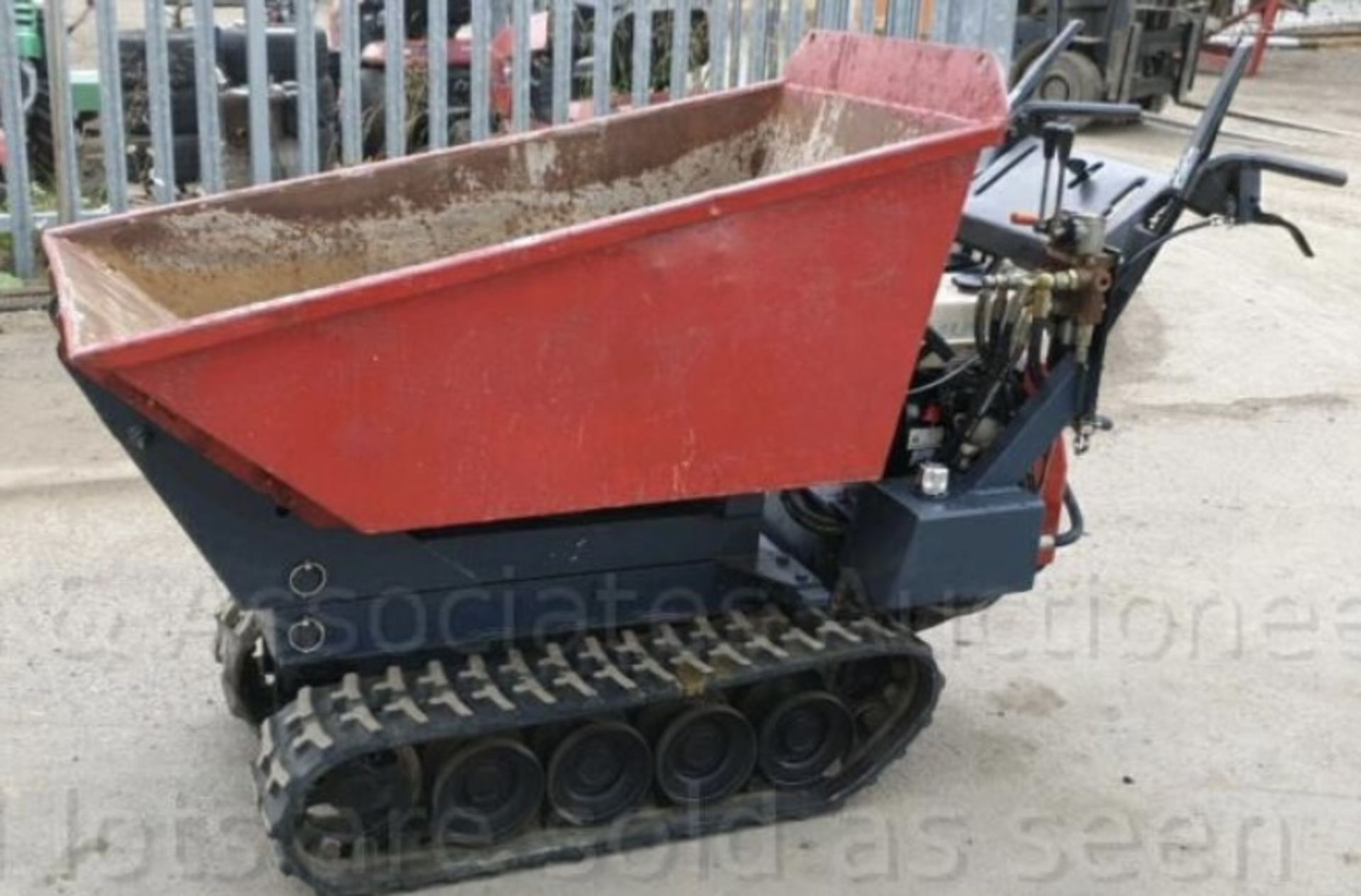 HONDA TD500HL PETROL TRACKED HIGH TIP DUMPER *LOCATION NORTH YORKSHIRE* - Image 2 of 5