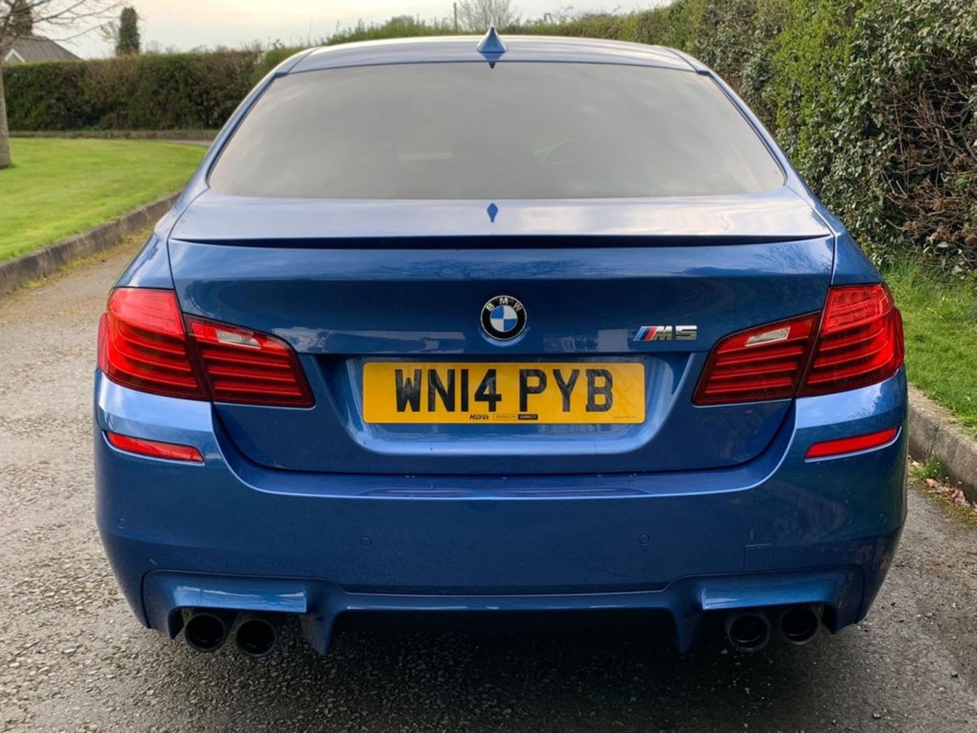 BMW M5 4.4 M5 4d 553 BHP 4 Door Saloon - Image 6 of 19