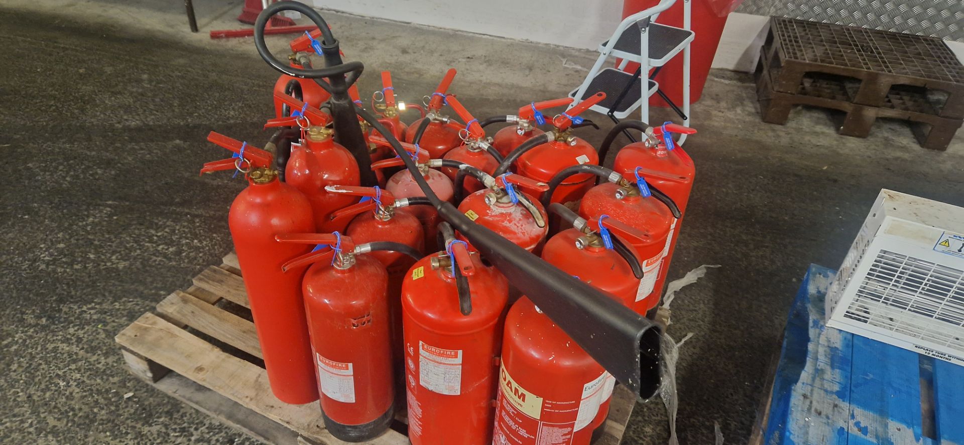 MIXED QUANTITY OF FIRE EXTINGUISHERS - Image 2 of 2