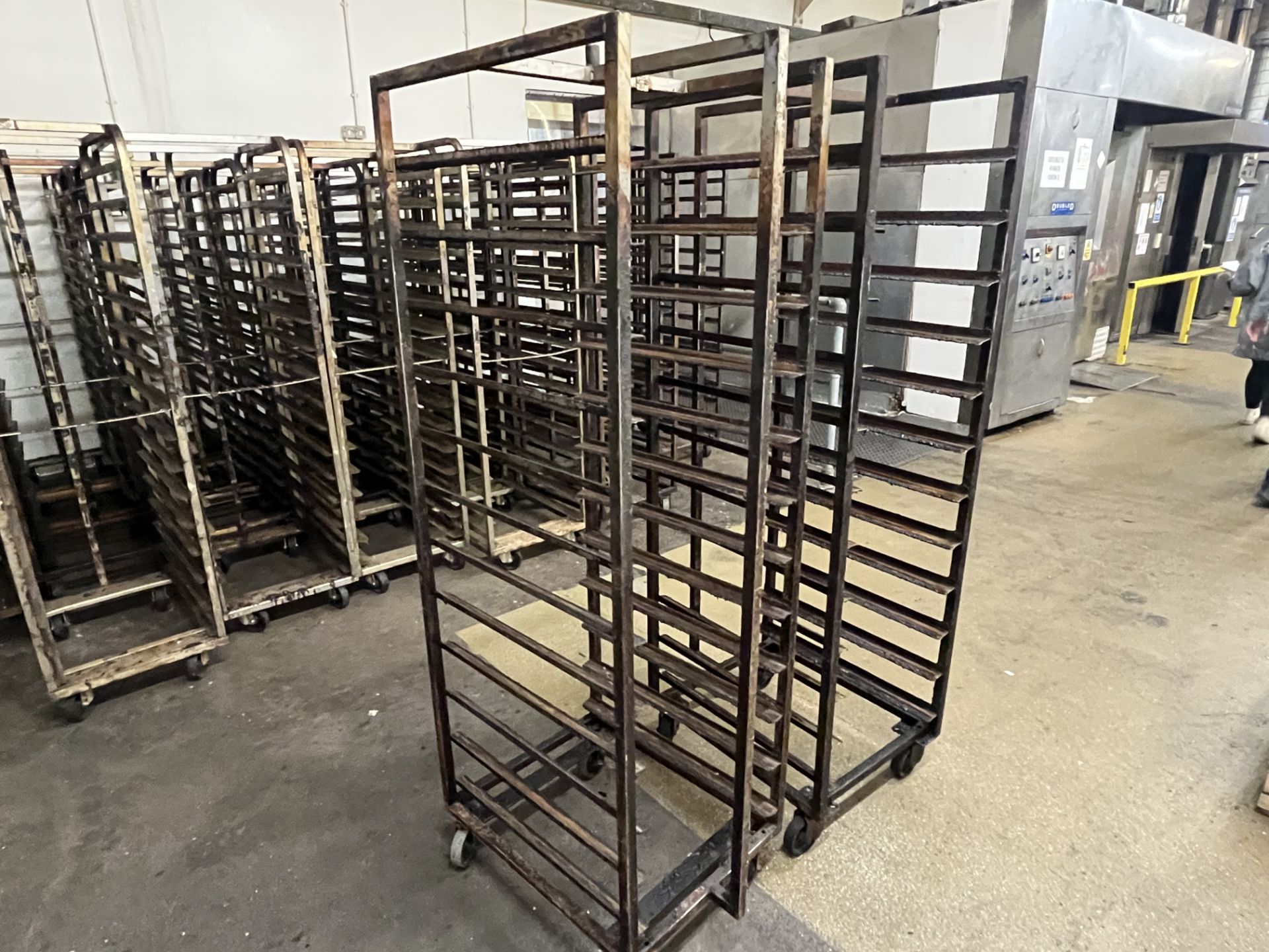 X2 12 SHELF OVEN RACKS (2039) - Image 2 of 2