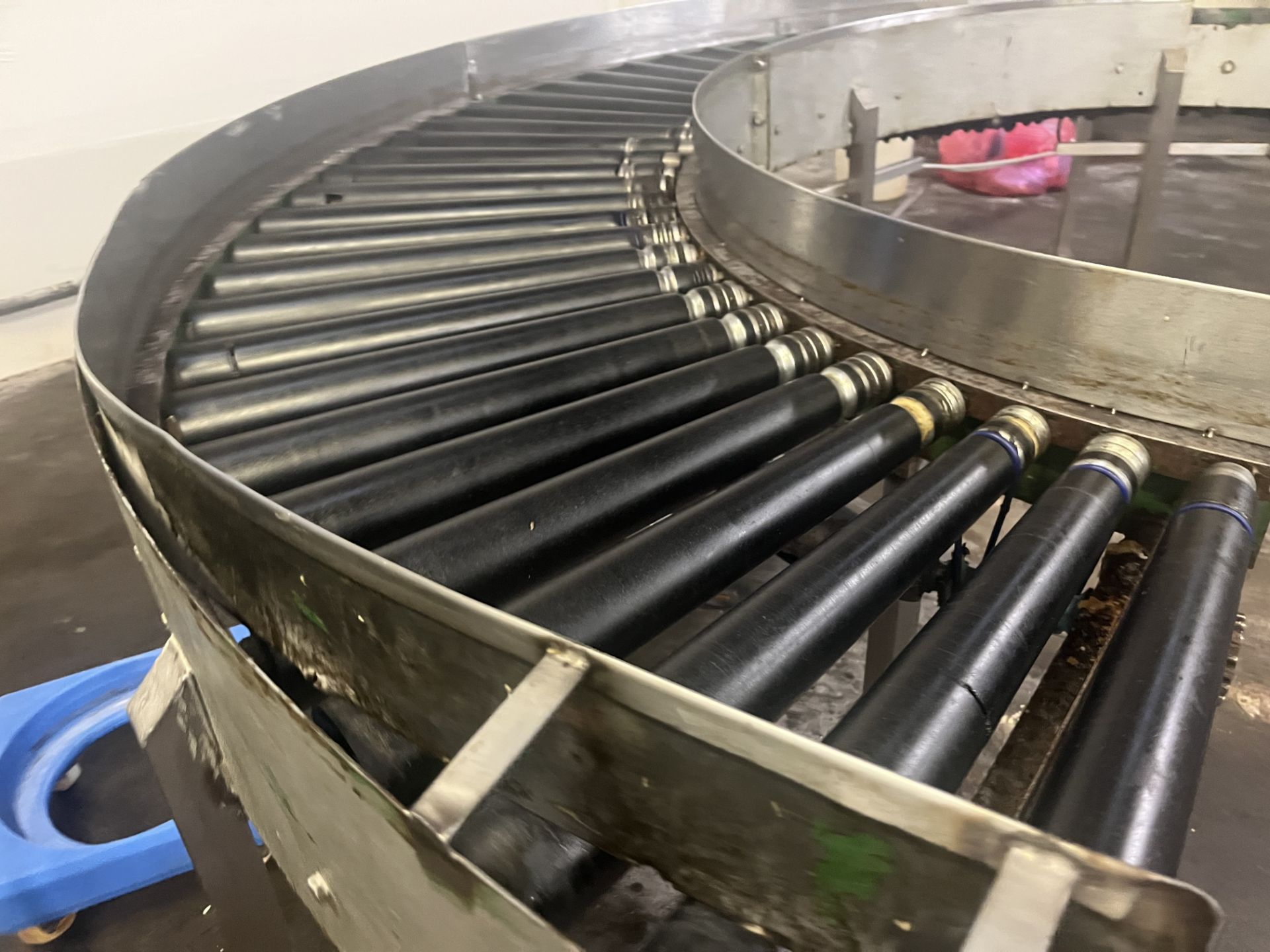 ROLLER CONVEYER WITH 180 DEGREE BEND (2036) - Image 4 of 6