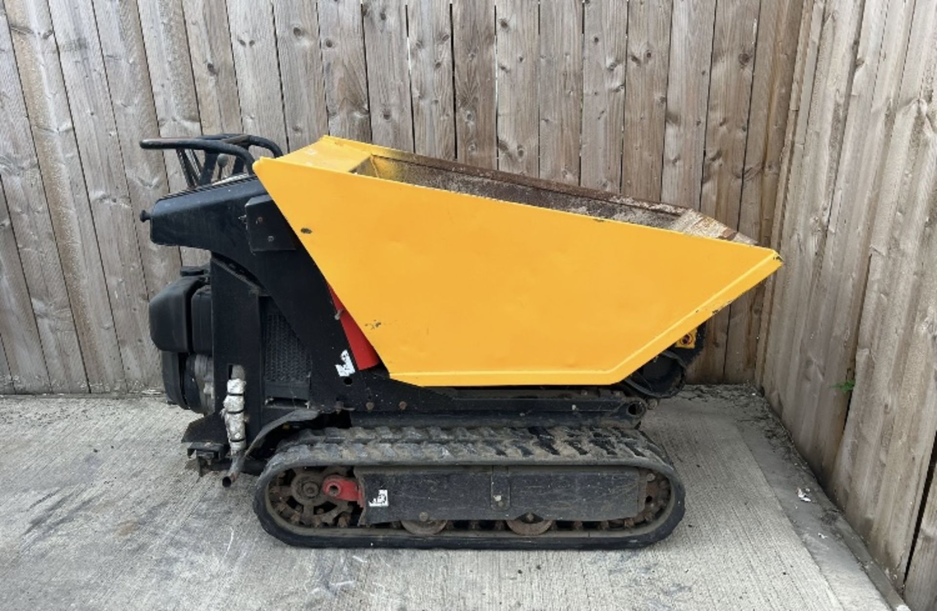 JCB TRACKED DIESEL DUMPER HI TIP LOCATION NORTH YORKSHIRE. - Image 3 of 10