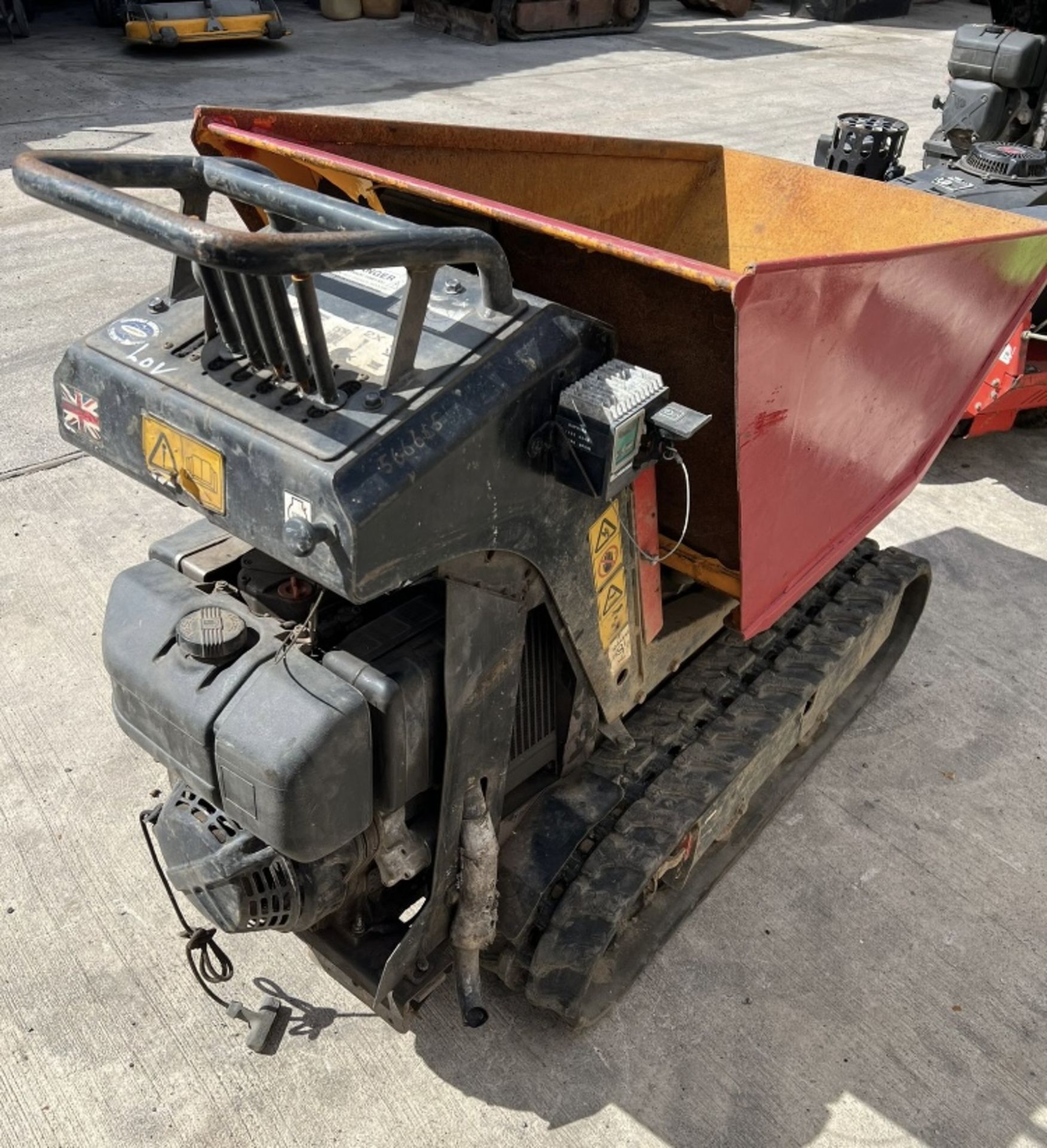 JCB TRACKED DIESEL DUMPER HI TIP LOCATION NORTH YORKSHIRE. - Image 3 of 5