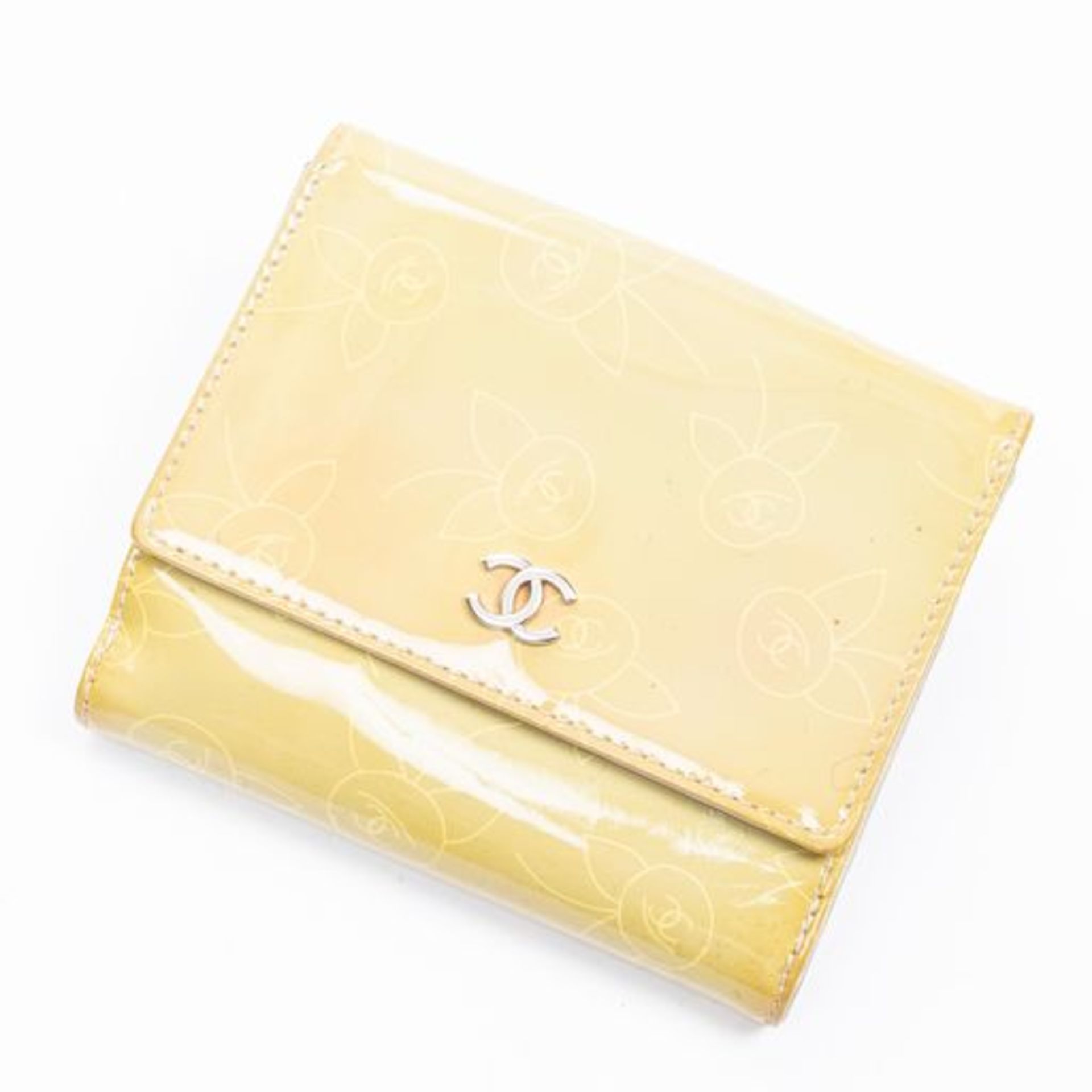 RRP £630 Chanel Cc Compact Bifold Wallet Olive Green - AAR0365 - Grade AB - (Bags Are Not On Site,