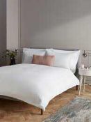 RRP £90 Lot To Contain Two John Lewis Duvet Covers Size Unknown (Jg)