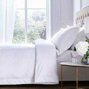 (Jb) RRP £150 Lot To Contain 2 Assorted Items To Include Bagged Super Kingsize Egyptian Cotton Duvet