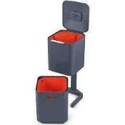 (Jb) RRP £155 Lot To Contain 1 Unpackaged Joseph Joseph Totem Compact 40L Bin In Grey And Orange (No