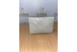 RRP £1000 Yves Saint Laurent Vintage Triangle Flap Clutch Bag AAO6328 (Appraisals Available On