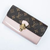 RRP £855 Louis Vuitton Cherrywood Wallet Brown/Rose Ballerine - AAS7757 - Grade A - (Bags Are Not On