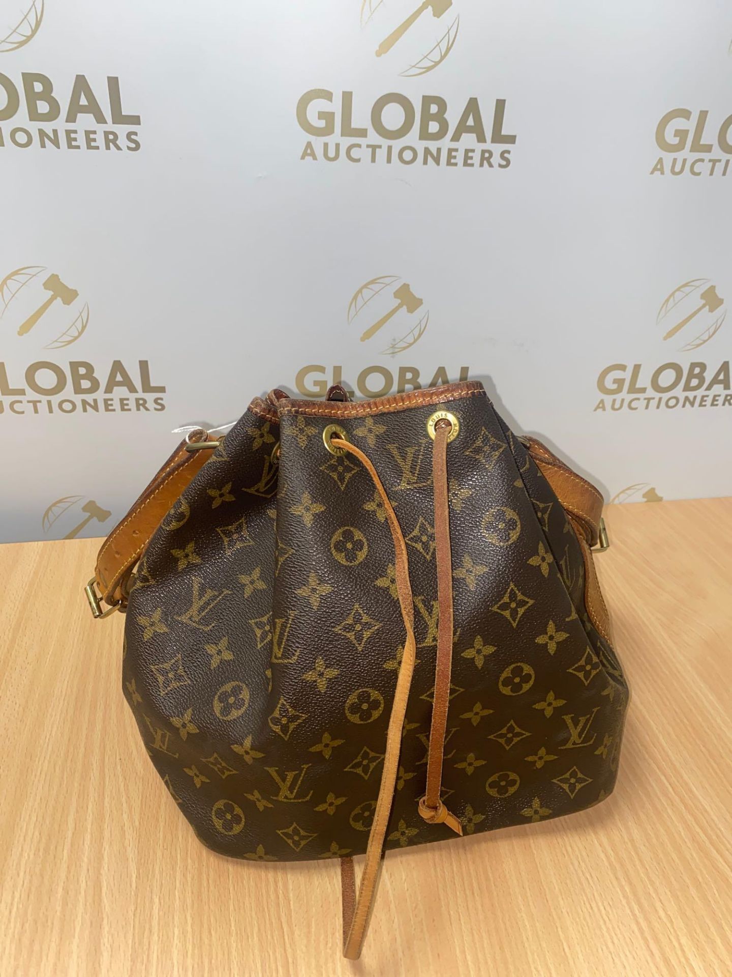 RRP £1,160 Made From Classic Monogram Canvas, Louis Vuitton The Speedy 40 Is A Stylish Handbag For