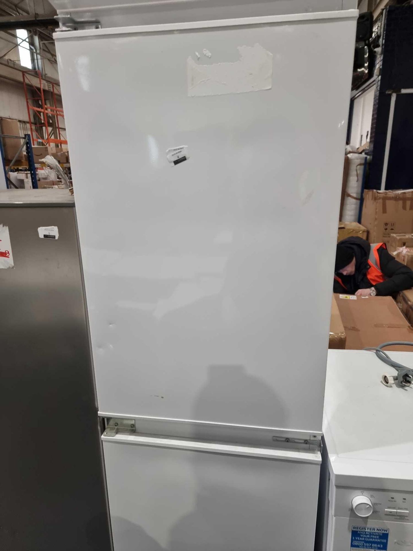 (Sp) RRP £290 Lot To Contain 1 Integrated Fridge Freezer - Image 3 of 3