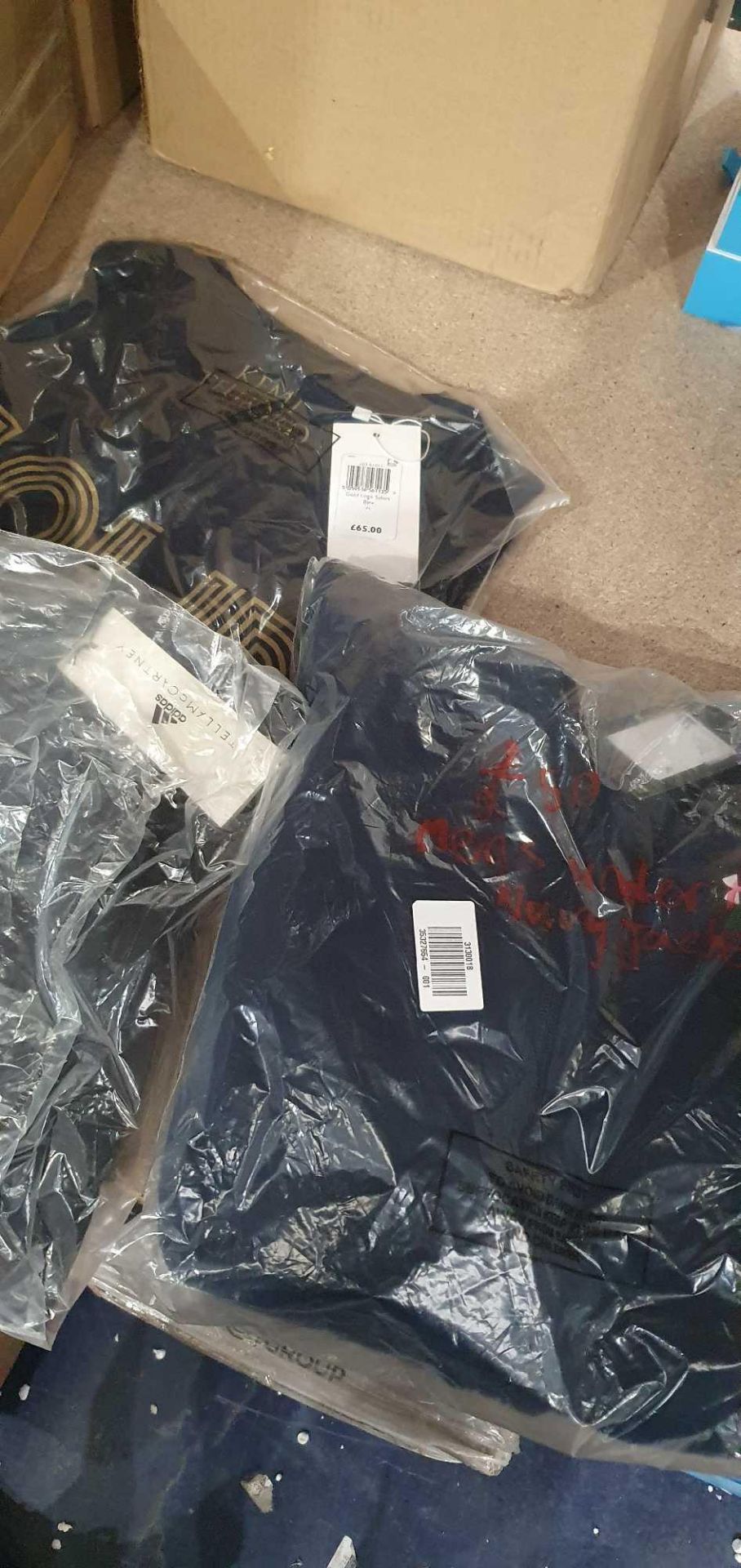 RRP £170 Lot To Contain 3X Bagged Designer Men's And Women's Clothes (Aj)