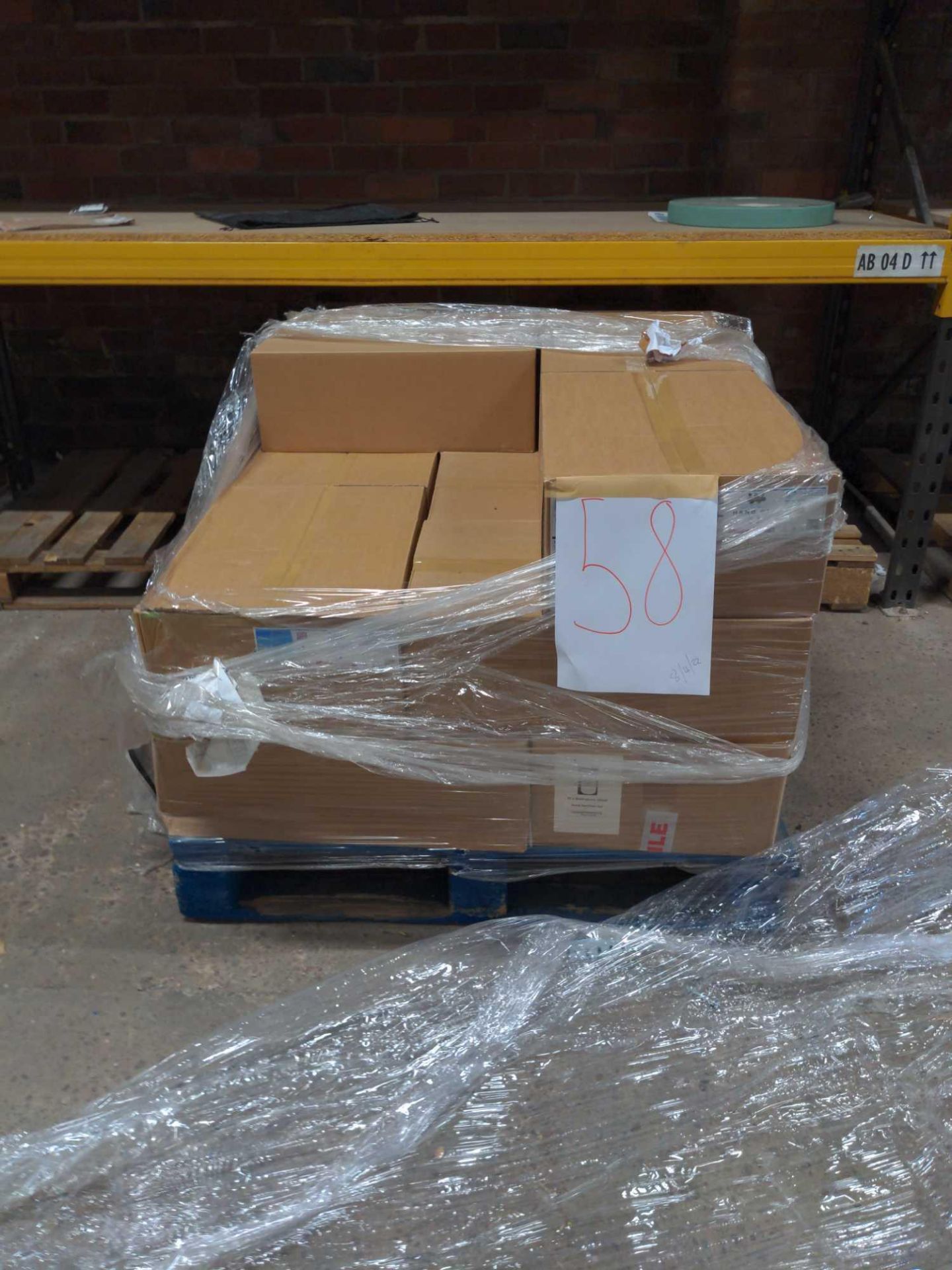 RRP £13650 Pallet To Contain Assorted Items To Include 13X Boxes Of Hand Sanitizer (Sp)