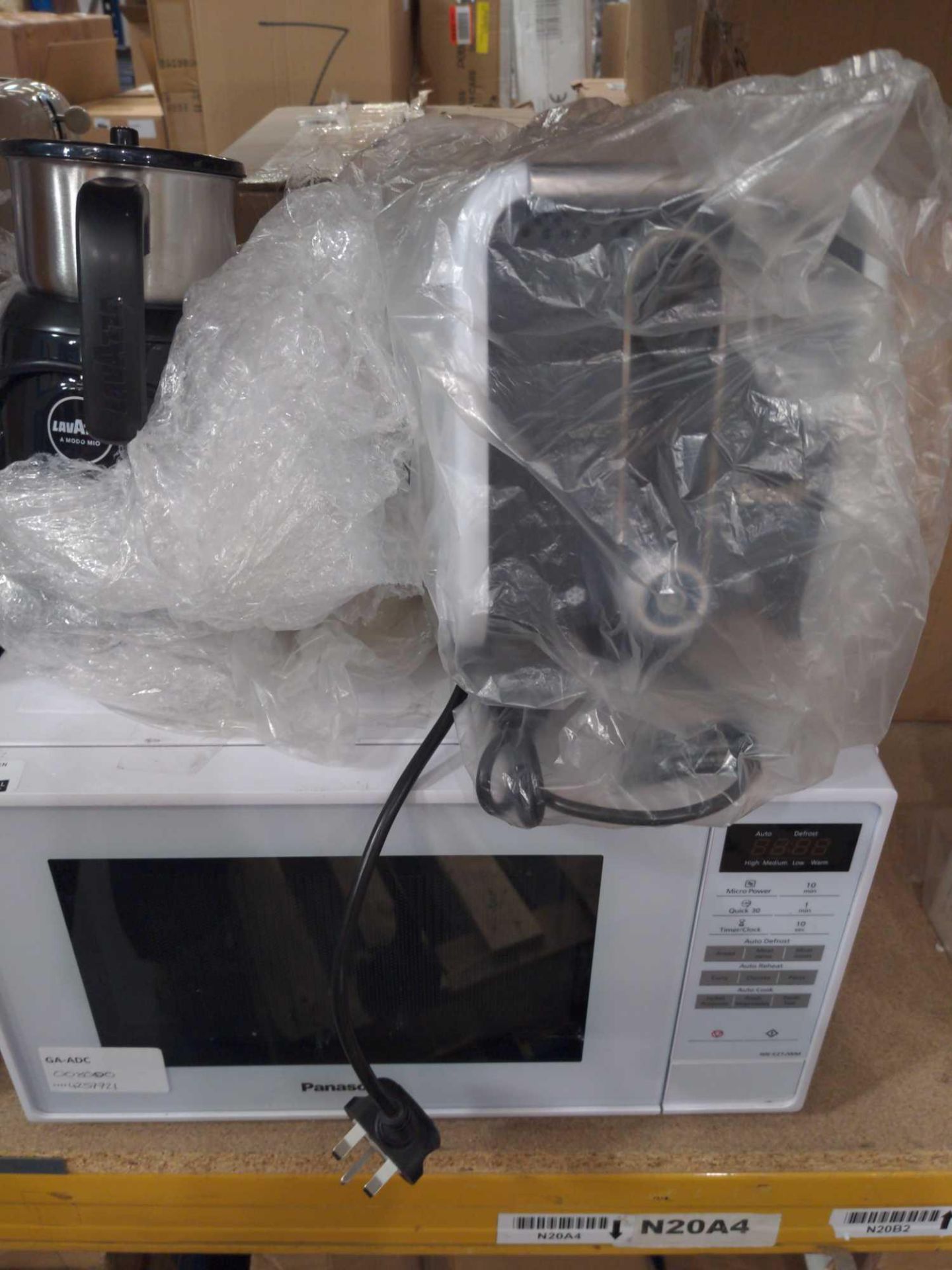 RRP £240 Lot To Contain 1X Unboxed Panasonic Nn-E27Jwmbpq Microwave, White 1X Unboxed Dualit Lite 2 - Image 4 of 4