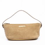 RRP £1,000.00 Lot To Contain 1 Gucci Calf Leather Accessory Boat Pouch In Tan - 22-27*10,5*9cm - A -